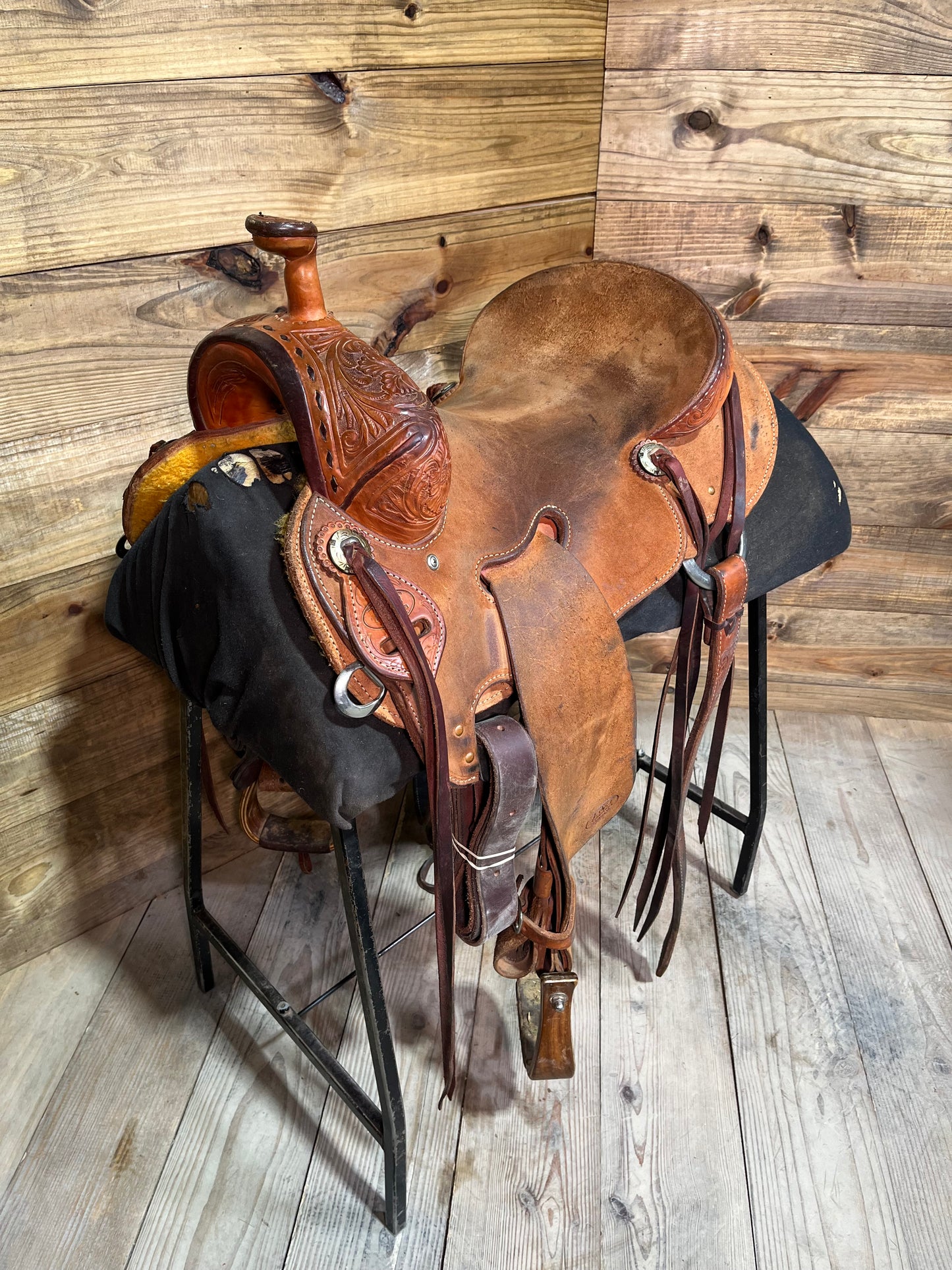 Trent Ward BW Ranch Cutter ISUSED1987