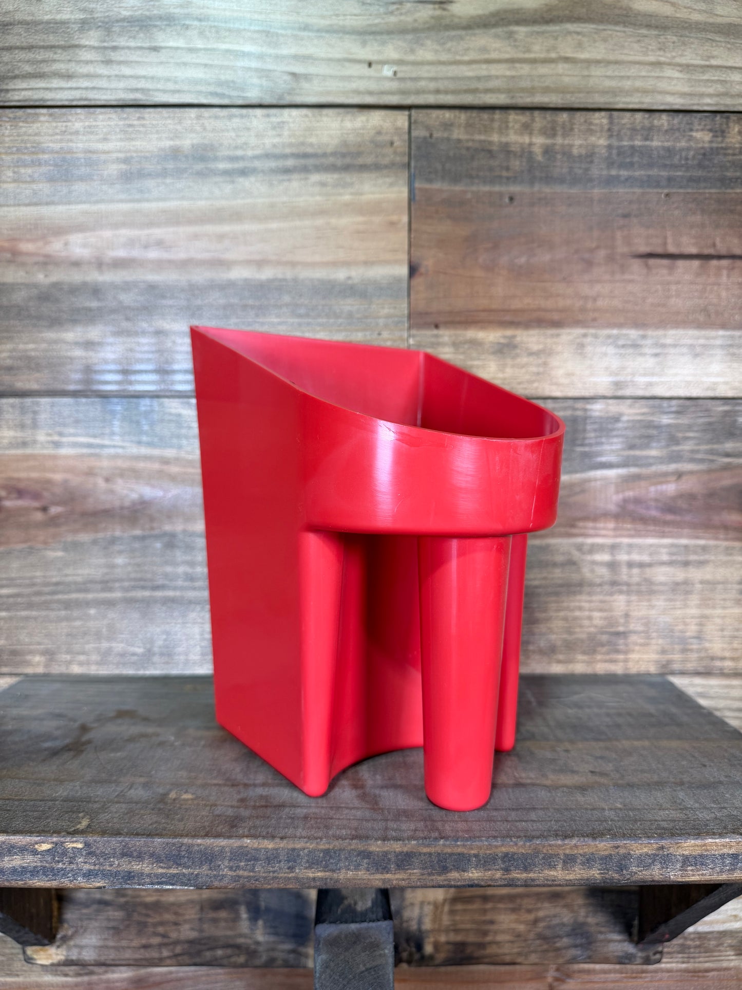 Colored Feed Scoops