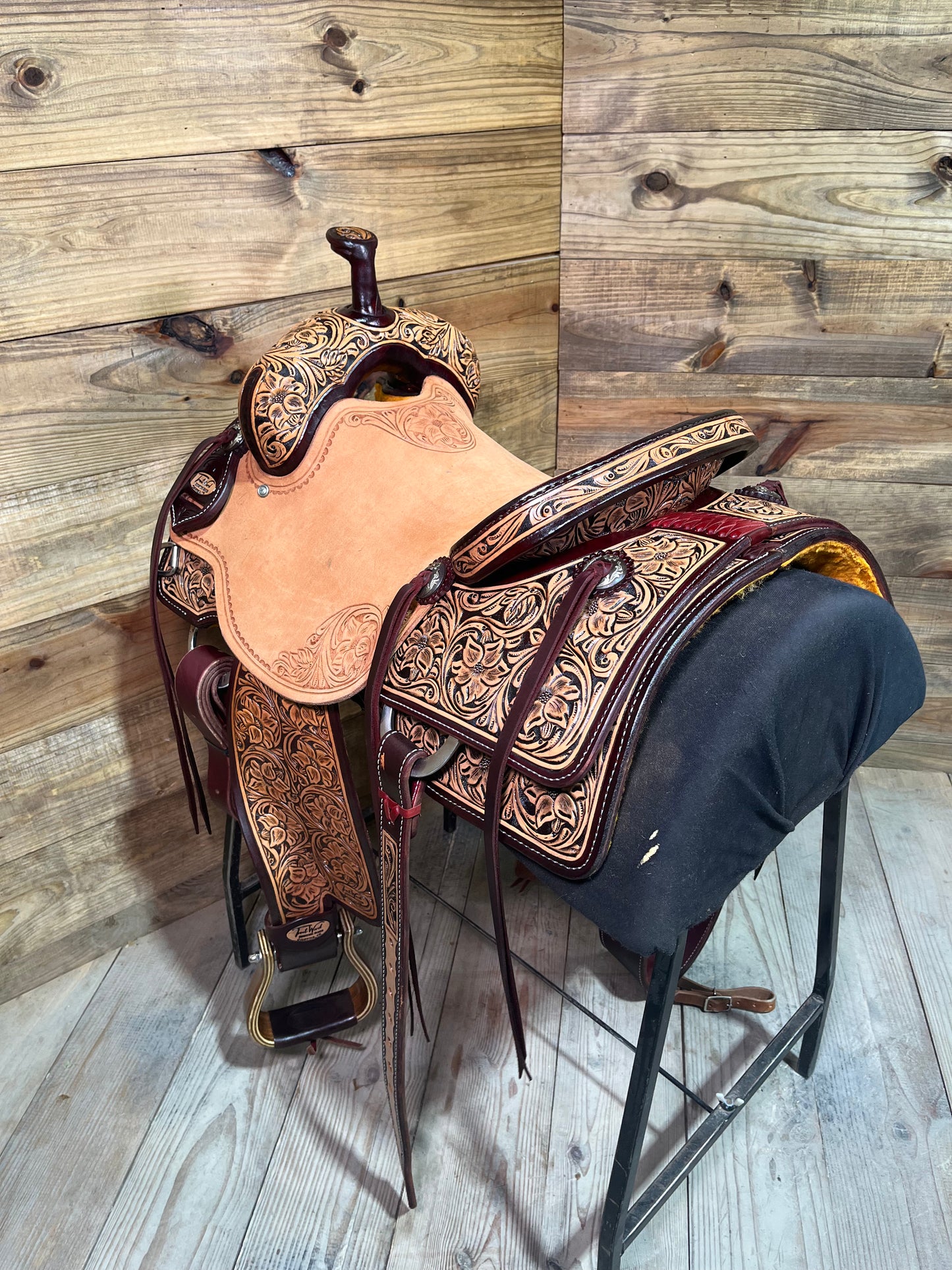 Trent Ward Signature BW Ranch Cutter ISRC391-25