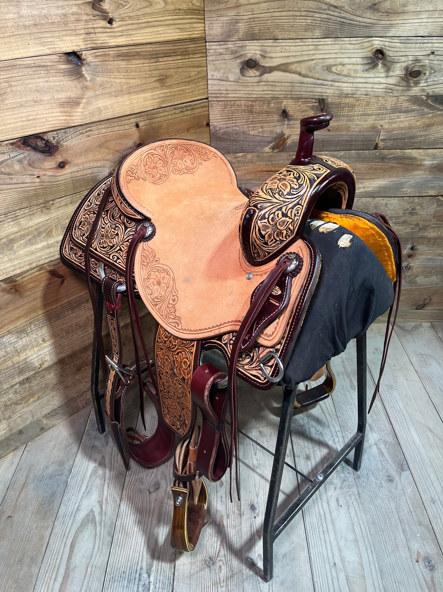 Trent Ward Signature BW Ranch Cutter ISRC391-25