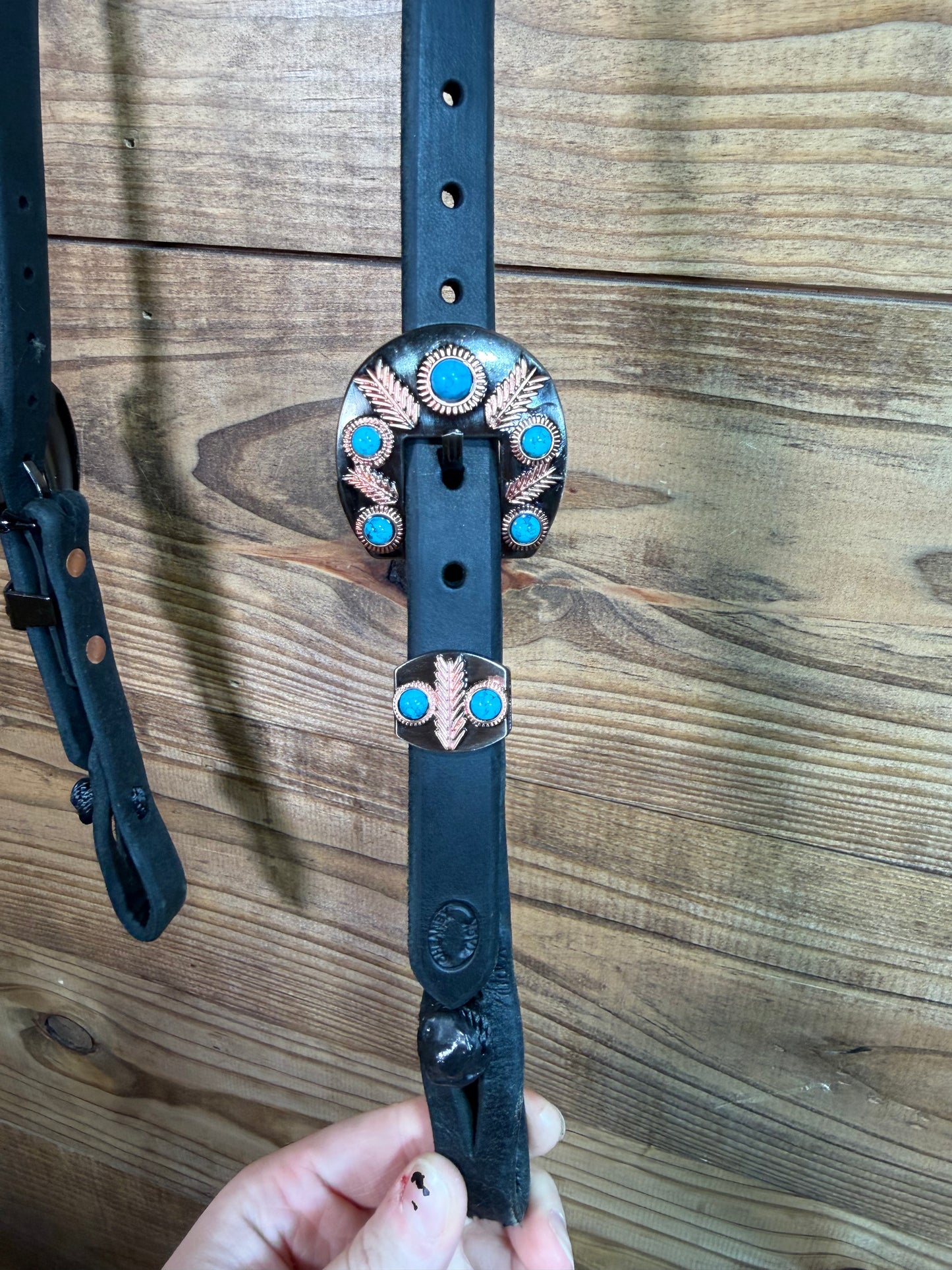 Cheaney One Ear Black Headstall w/ Copper Feather Buckle
