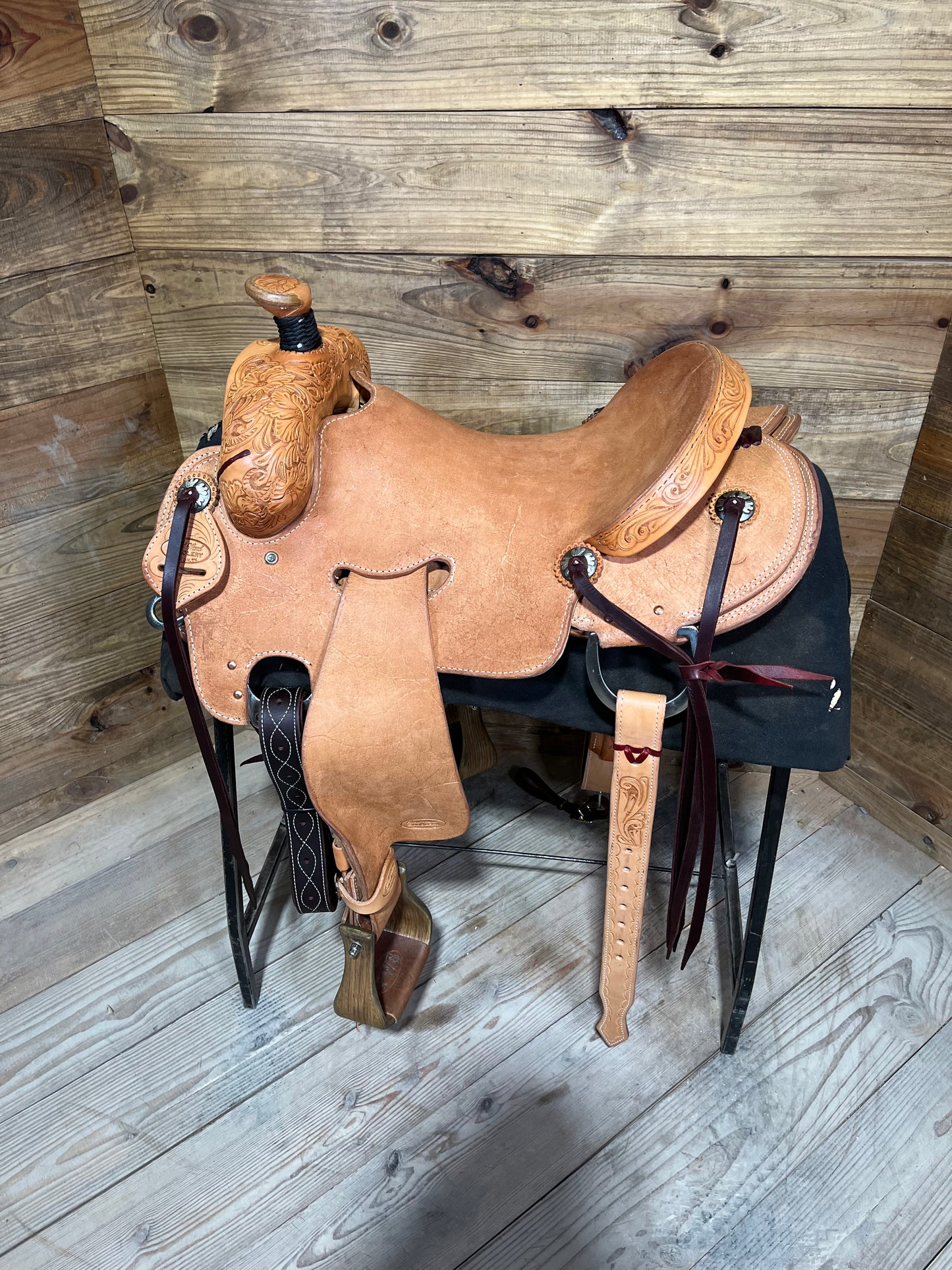 Trent Ward OY W/ leg cuts Rancher ISRS799-26