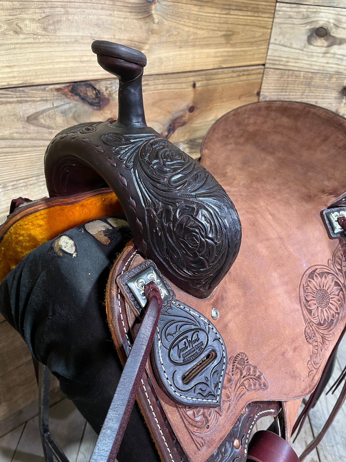 Trent Ward Signature BW Ranch Cutter ISRC409-26