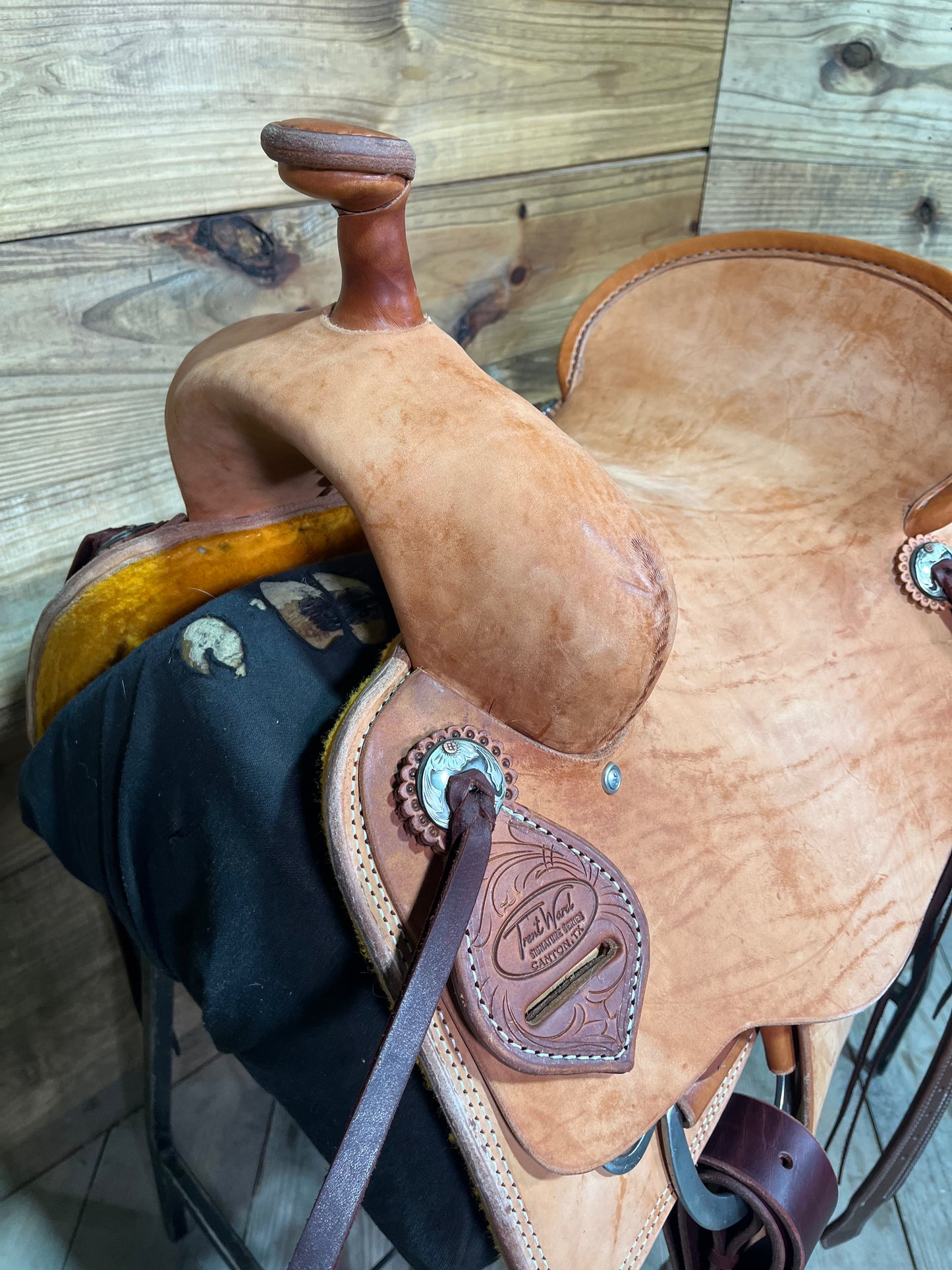 Trent Ward Signature BW Ranch Cutter ISRC372-25