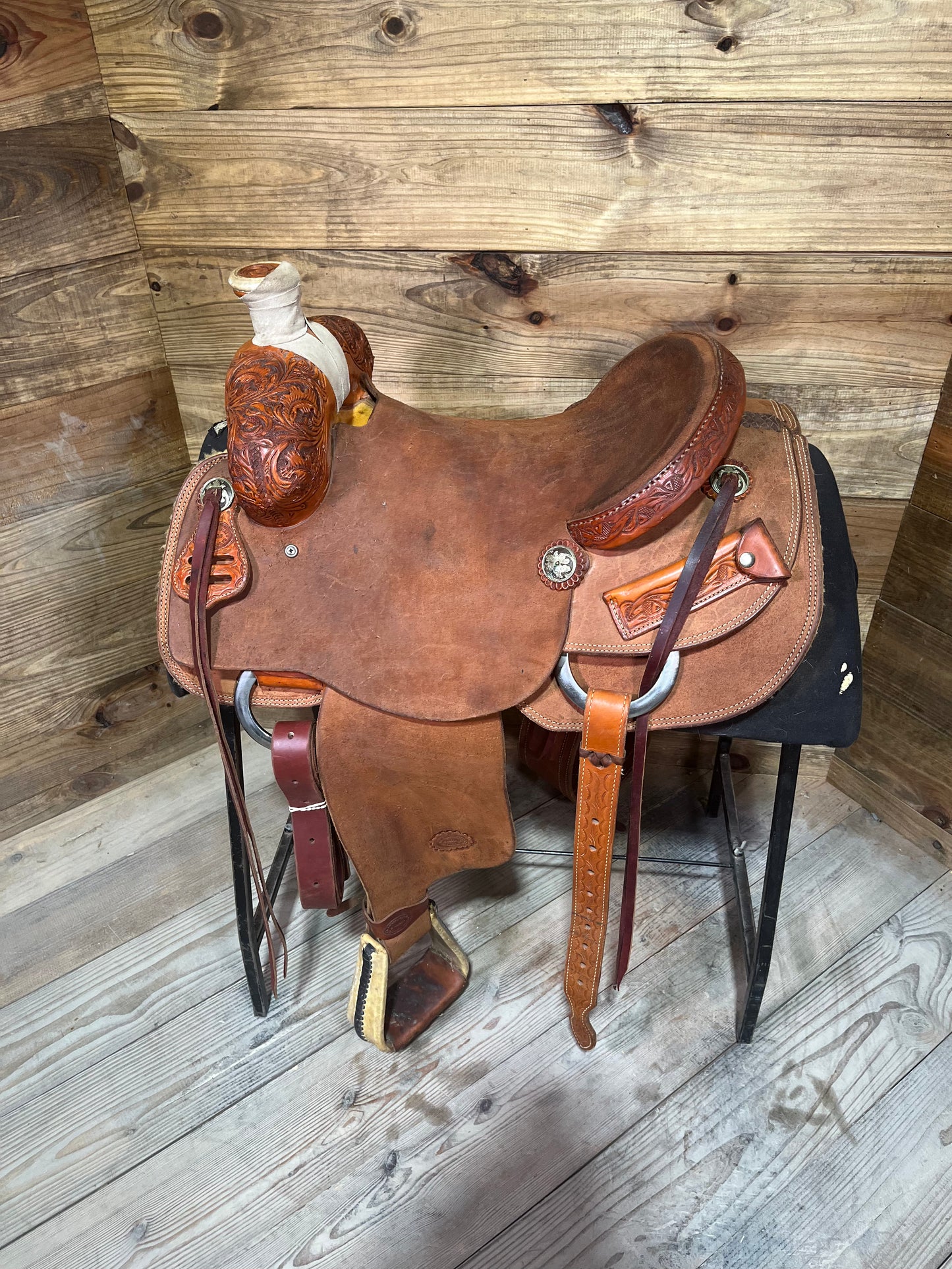 Laredo Ranch Roper ISUSED2056