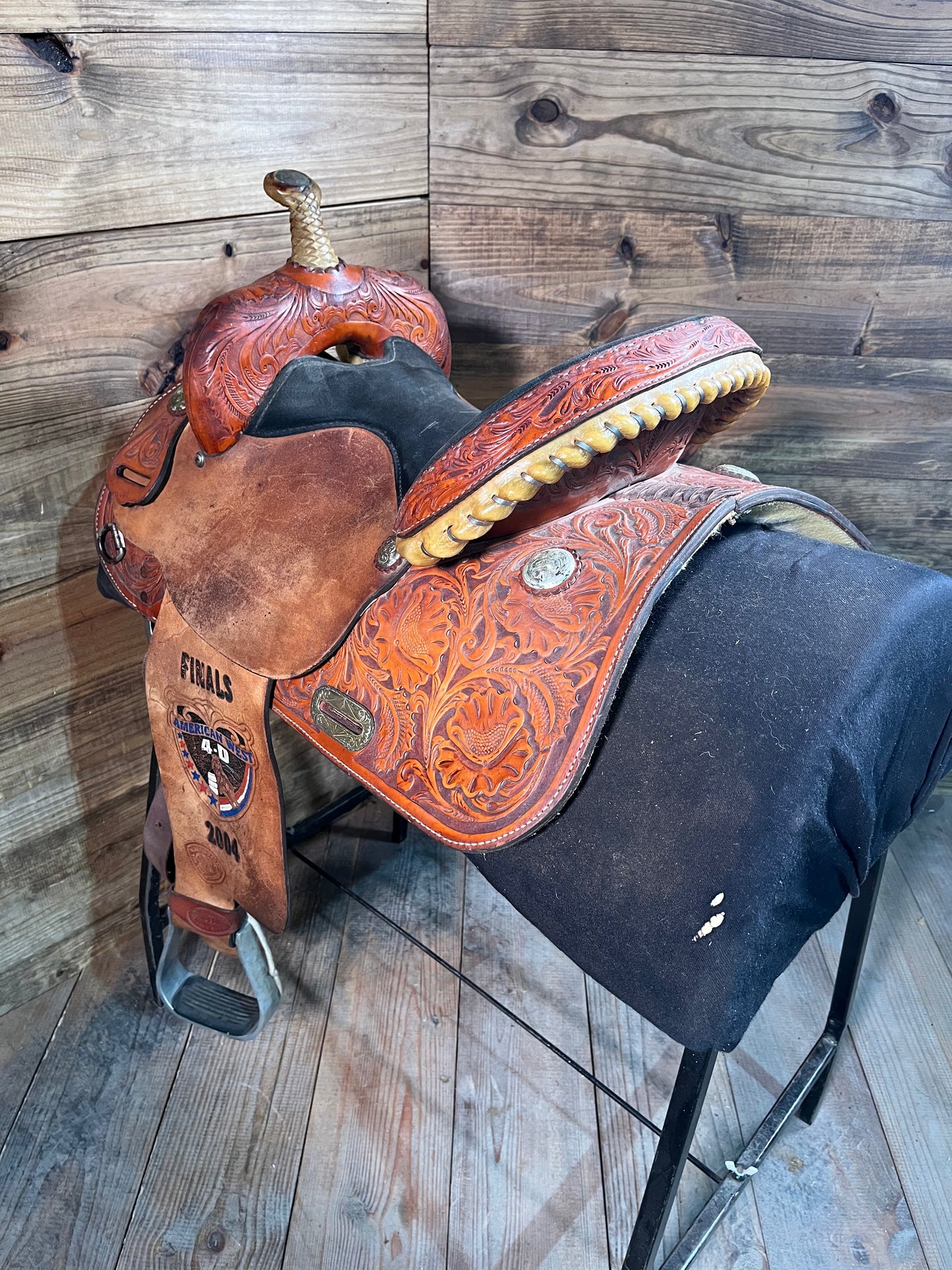 Hereford Barrel Saddle ISUSED1370