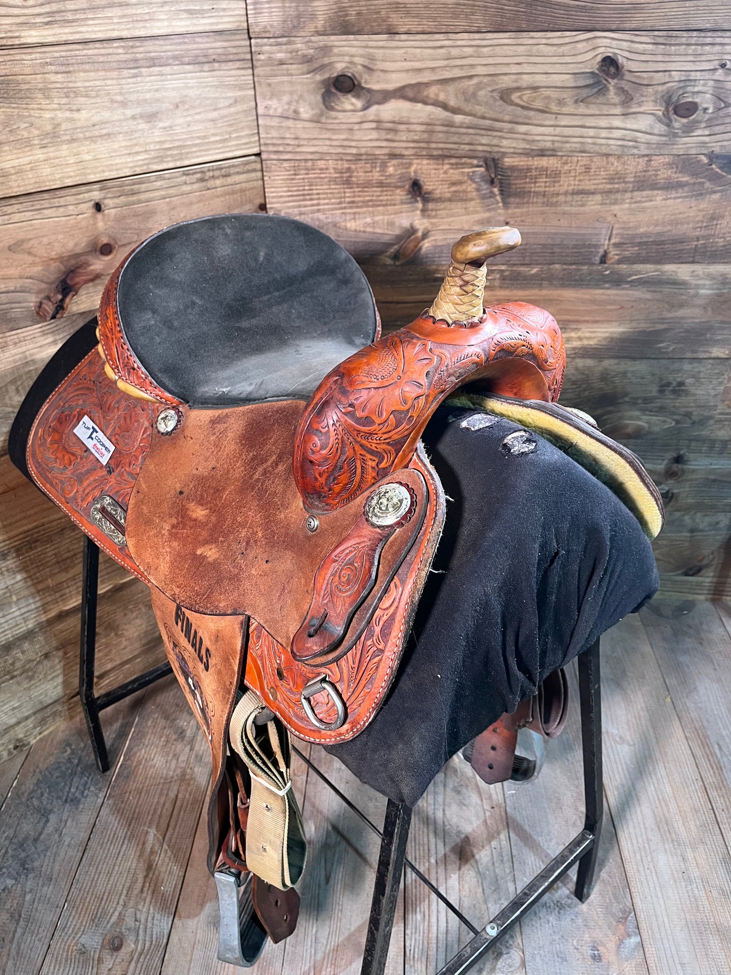 Hereford Barrel Saddle ISUSED1370