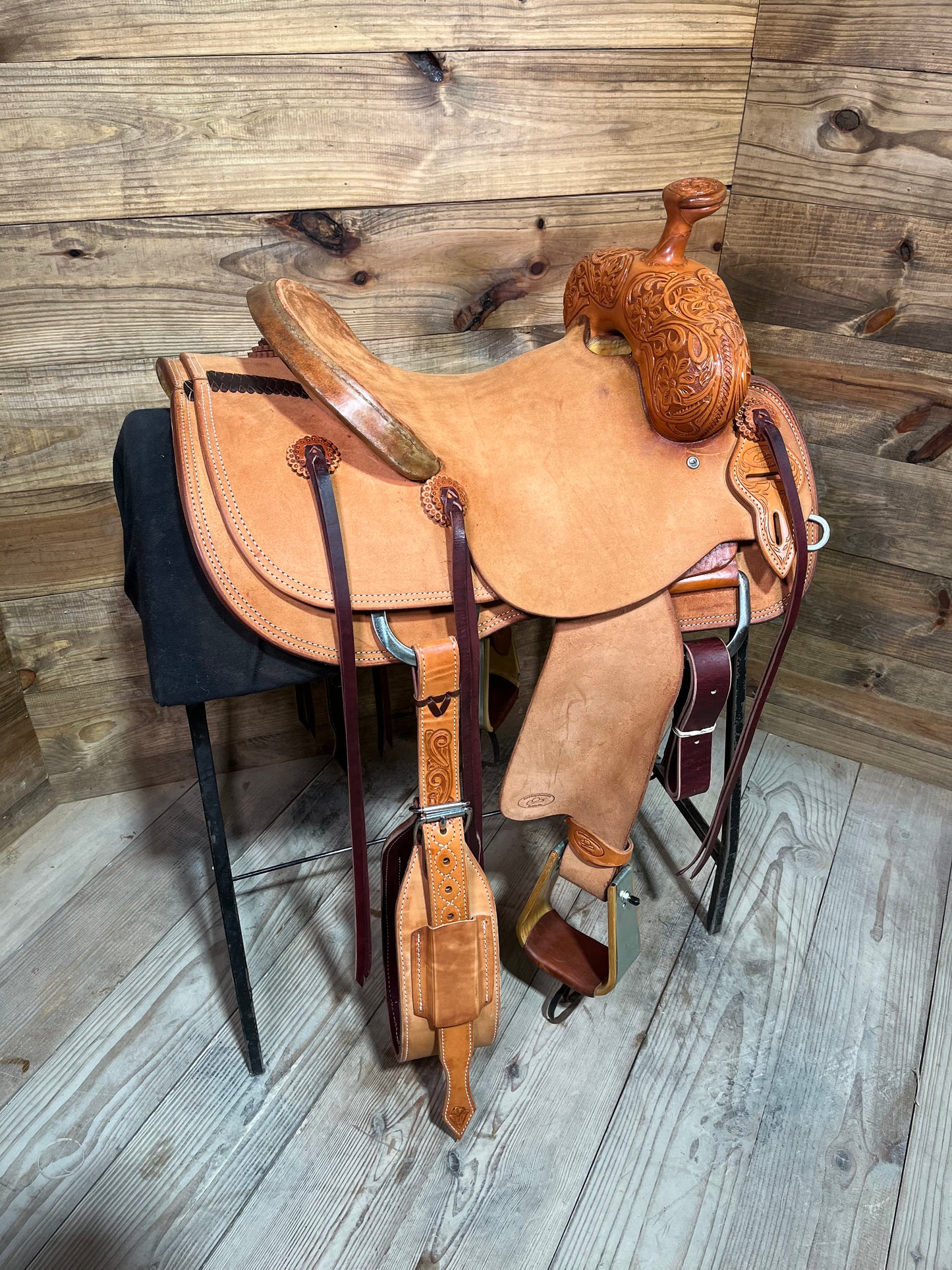 Cowboy Custom Ranch Saddle ISCC009