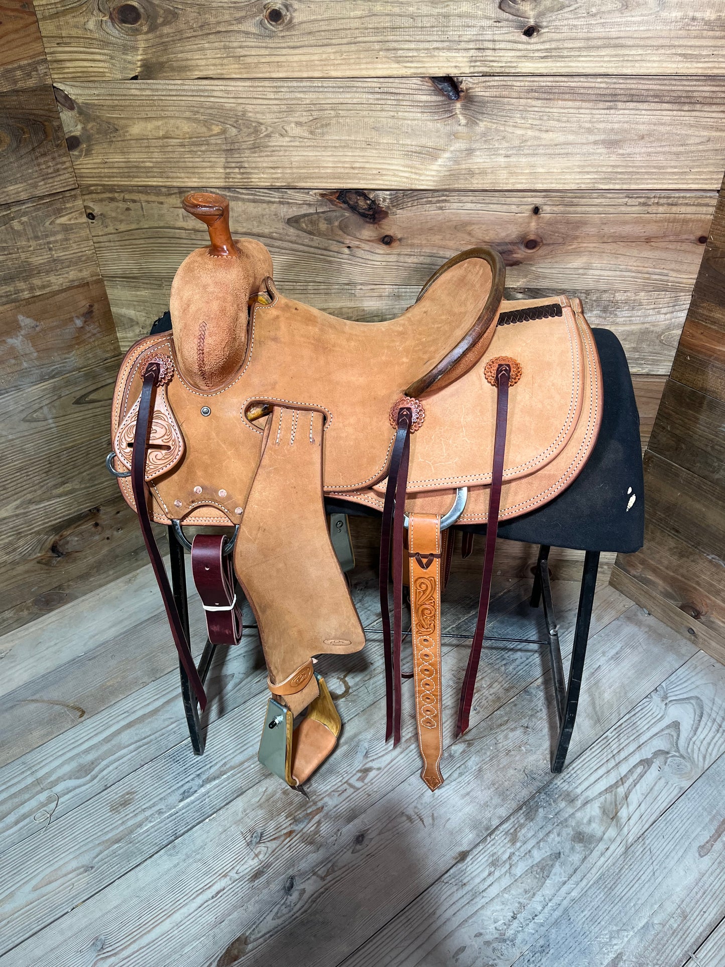 Cowboy Custom Ranch Saddle ISCC010