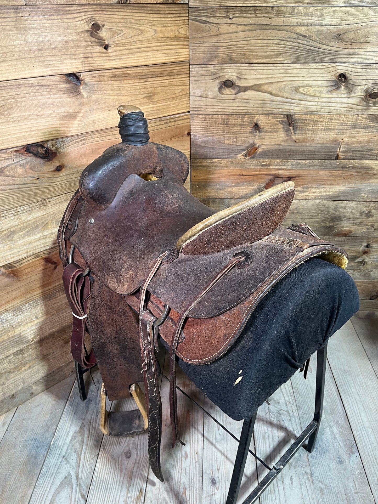 James Morris Ranch Saddle ISUSED1973