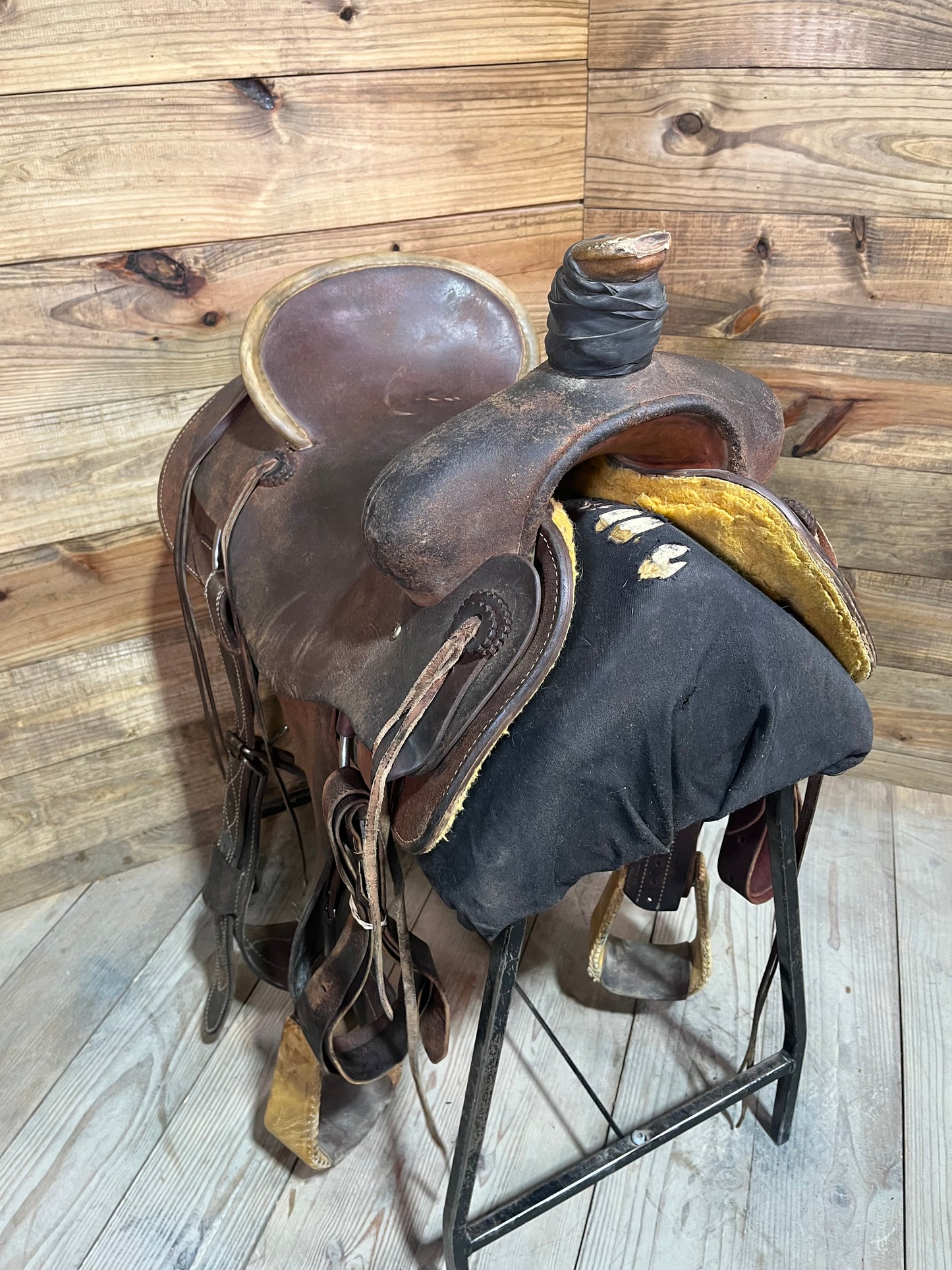 James Morris Ranch Saddle ISUSED1973