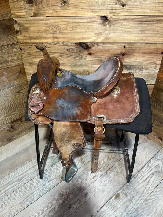 Yellow Rose Barrel Saddle ISUSED2107