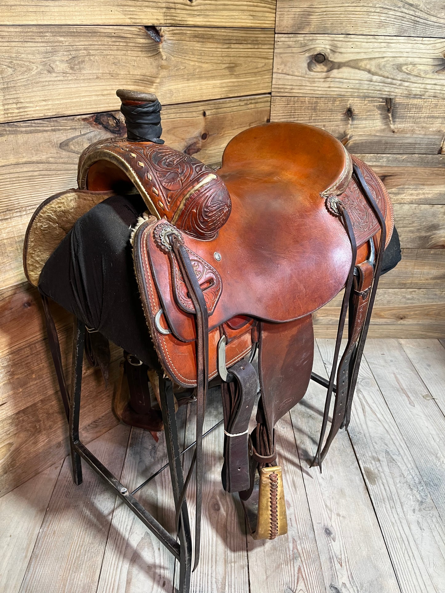 Trent Ward WJ Ranch Saddle ISUSED2110