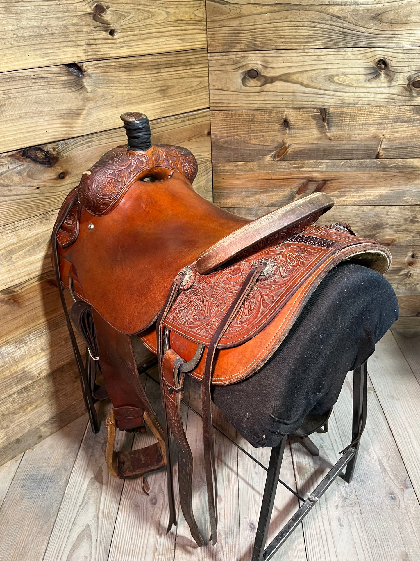 Trent Ward WJ Ranch Saddle ISUSED2110