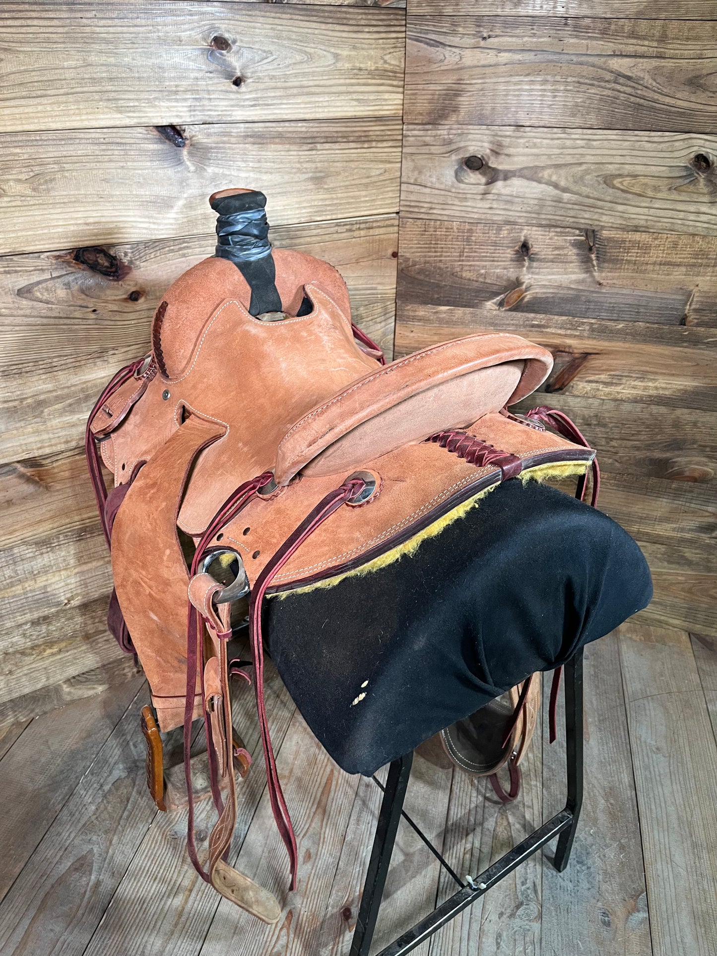 J.C. Martin Ranch Saddle ISUSED1454