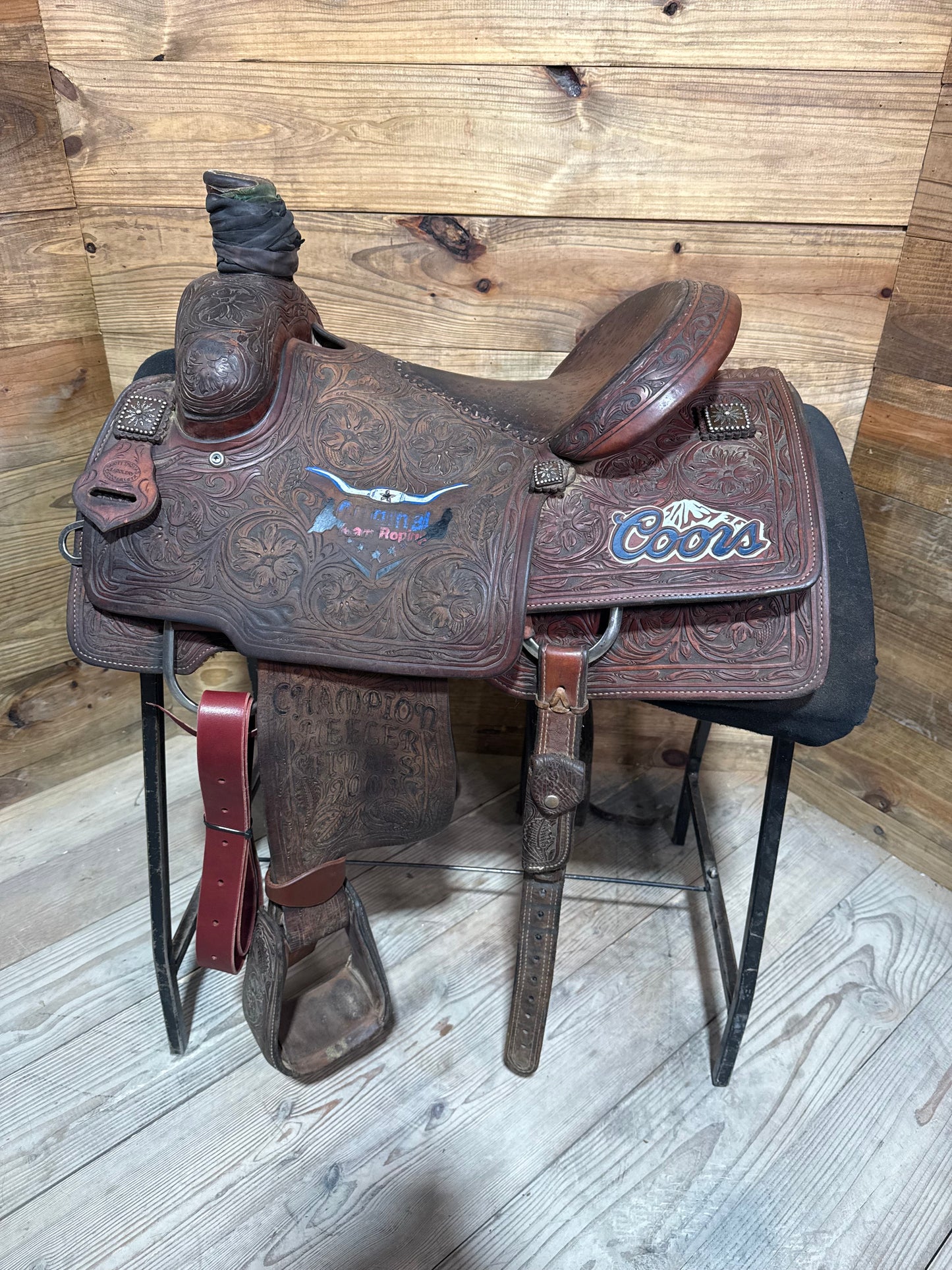 15” Scott Thomas Trophy Roper ISUSED2295