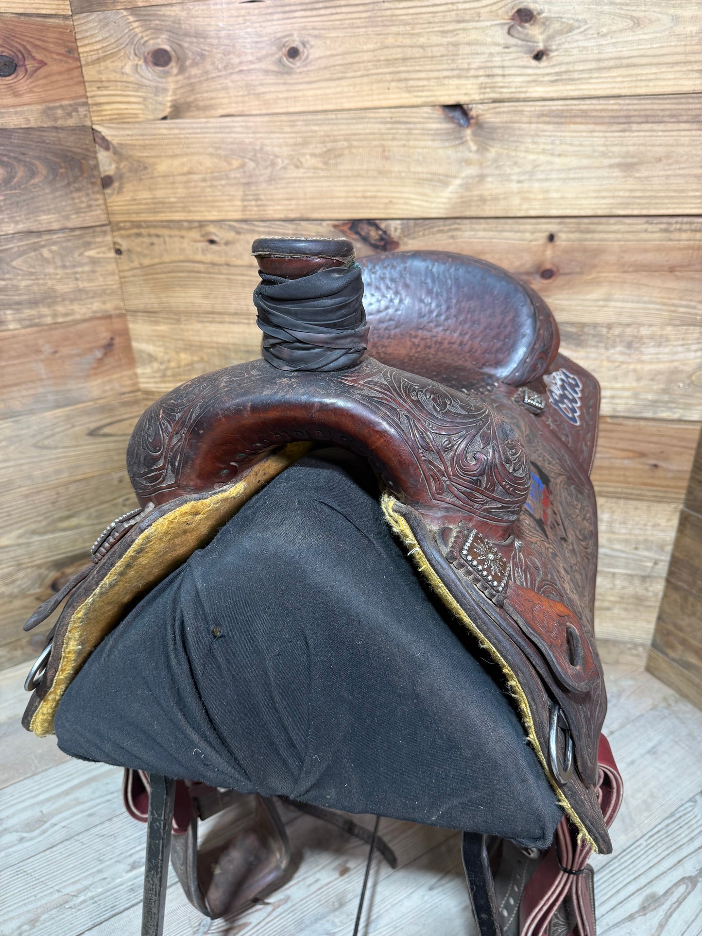 15” Scott Thomas Trophy Roper ISUSED2295