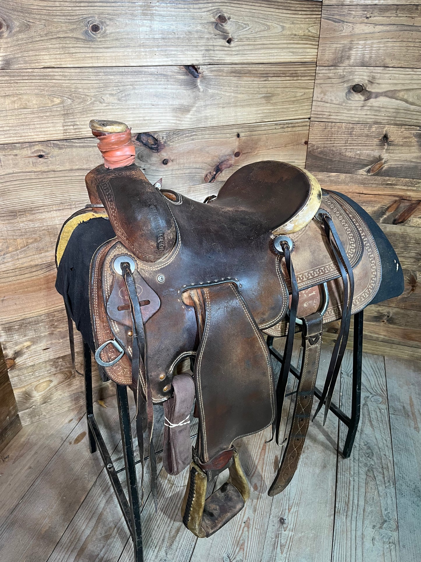 Henderson Ranch Saddle ISUSED1485