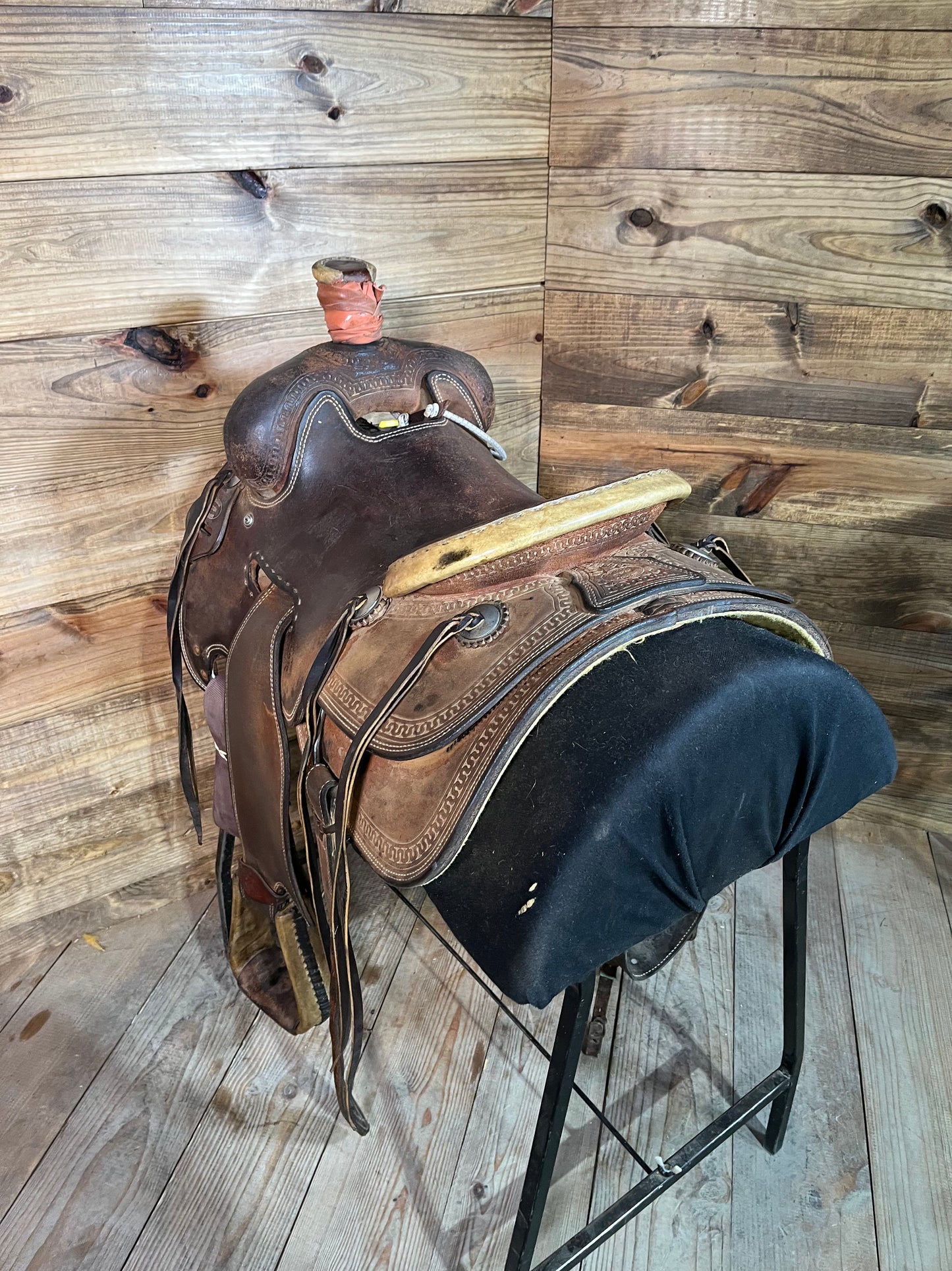 Henderson Ranch Saddle ISUSED1485