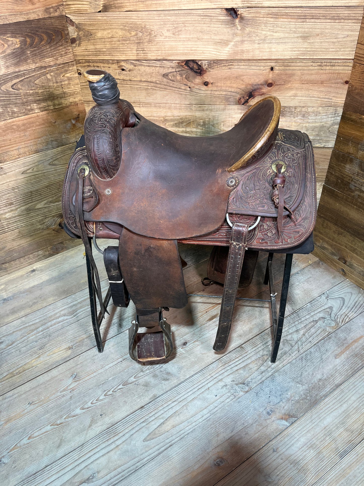 Sanchez Saddle Shop Ranch Roper ISUSED1496