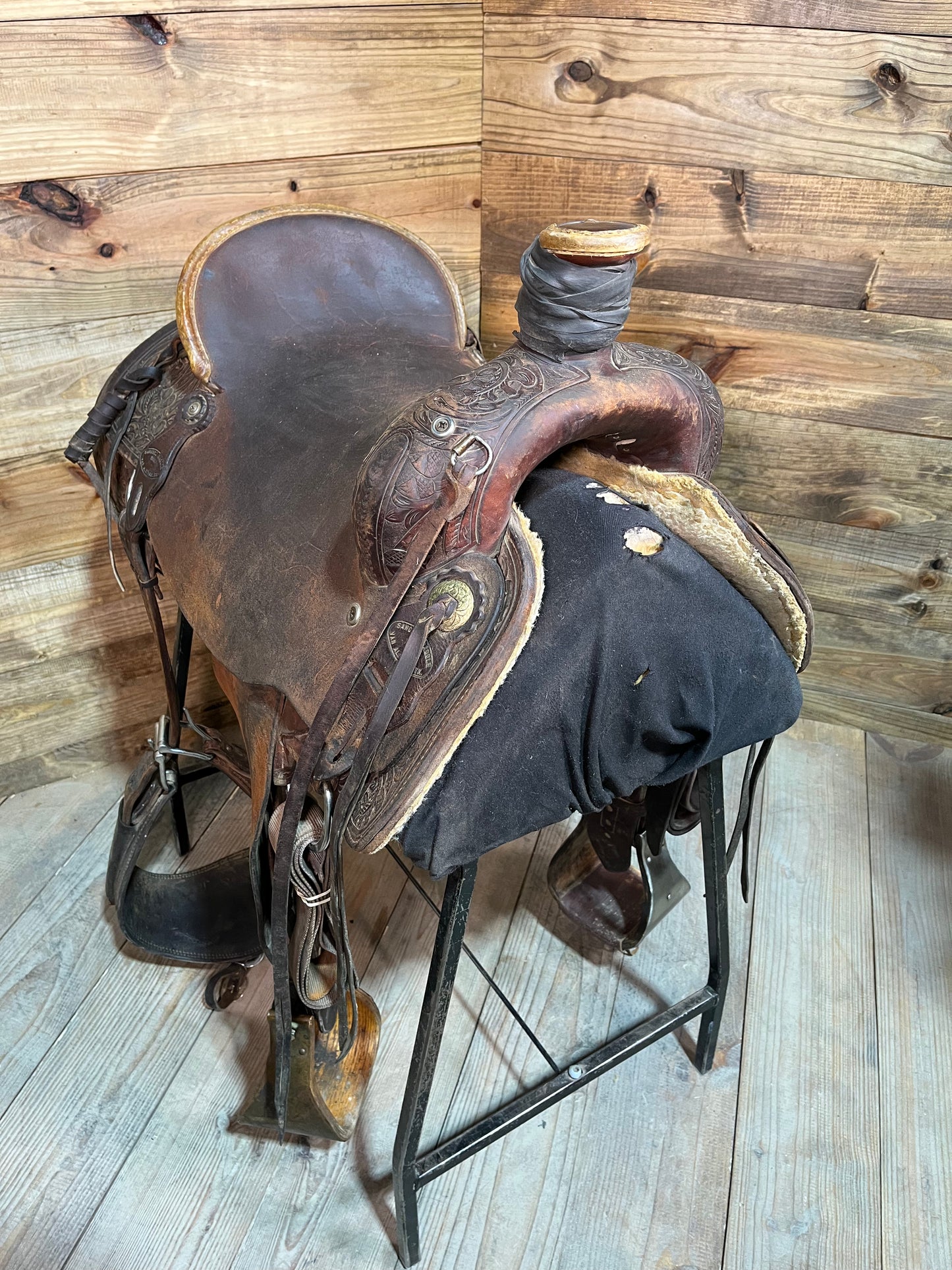 Sanchez Saddle Shop Ranch Roper ISUSED1496