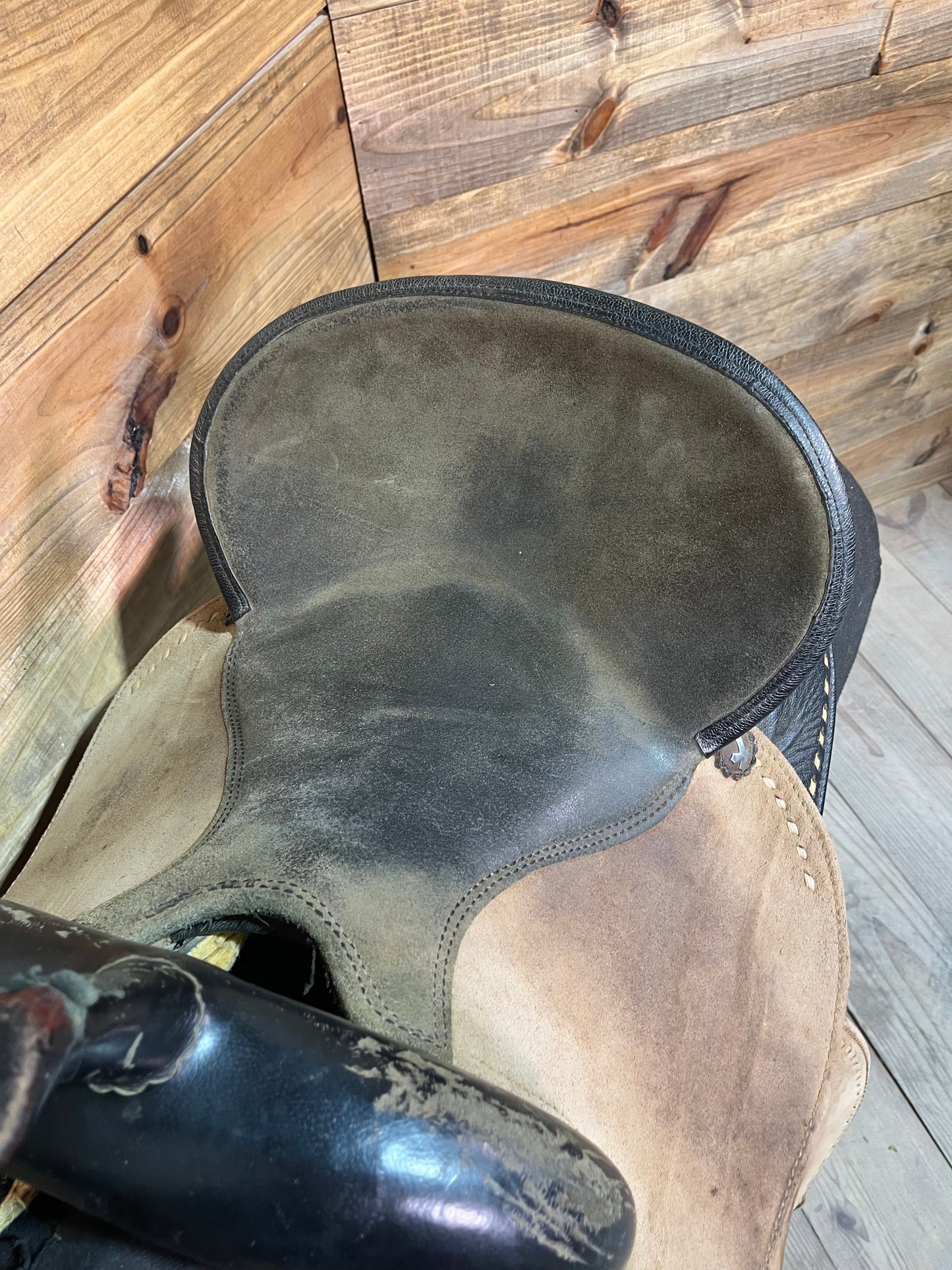 Master Barrel Saddle ISUSED2186