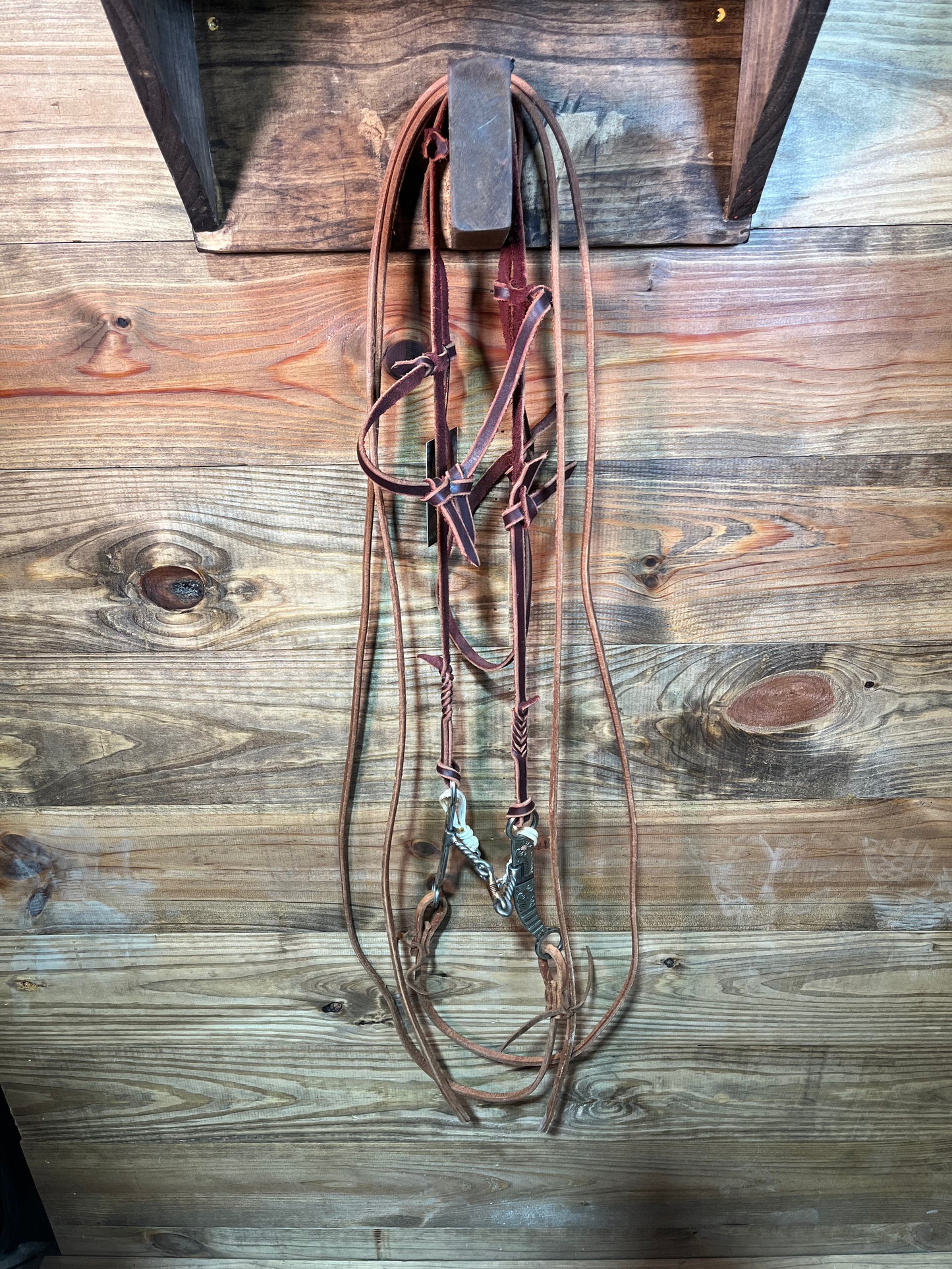 ISUB032 Dog Bone Snaffle Bridle