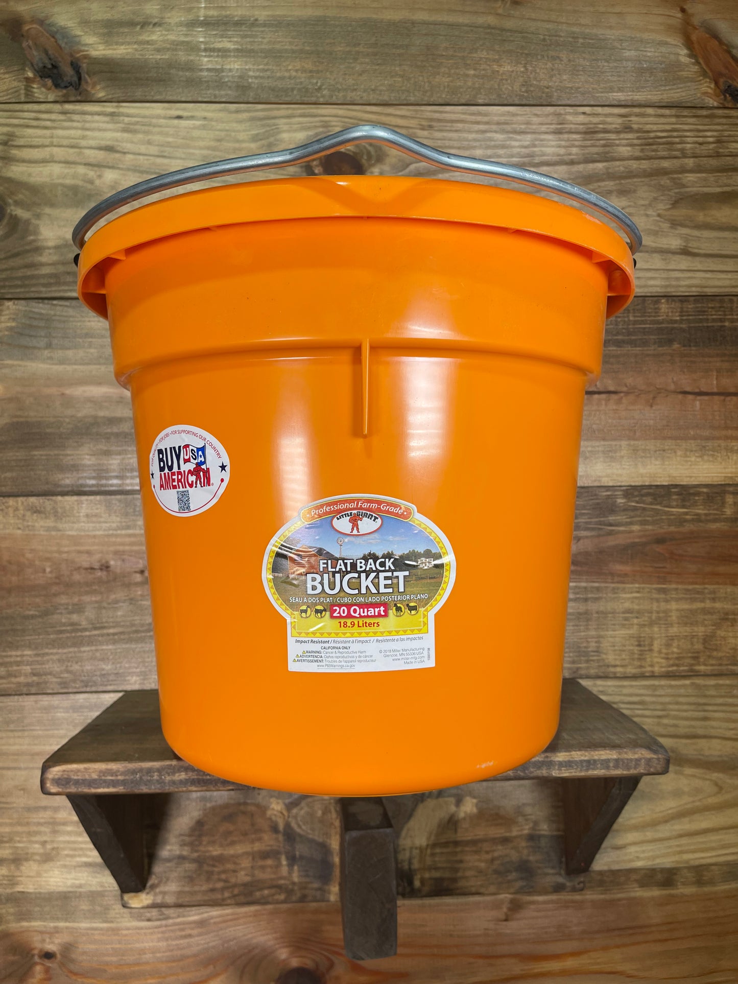 Water/Feed Bucket