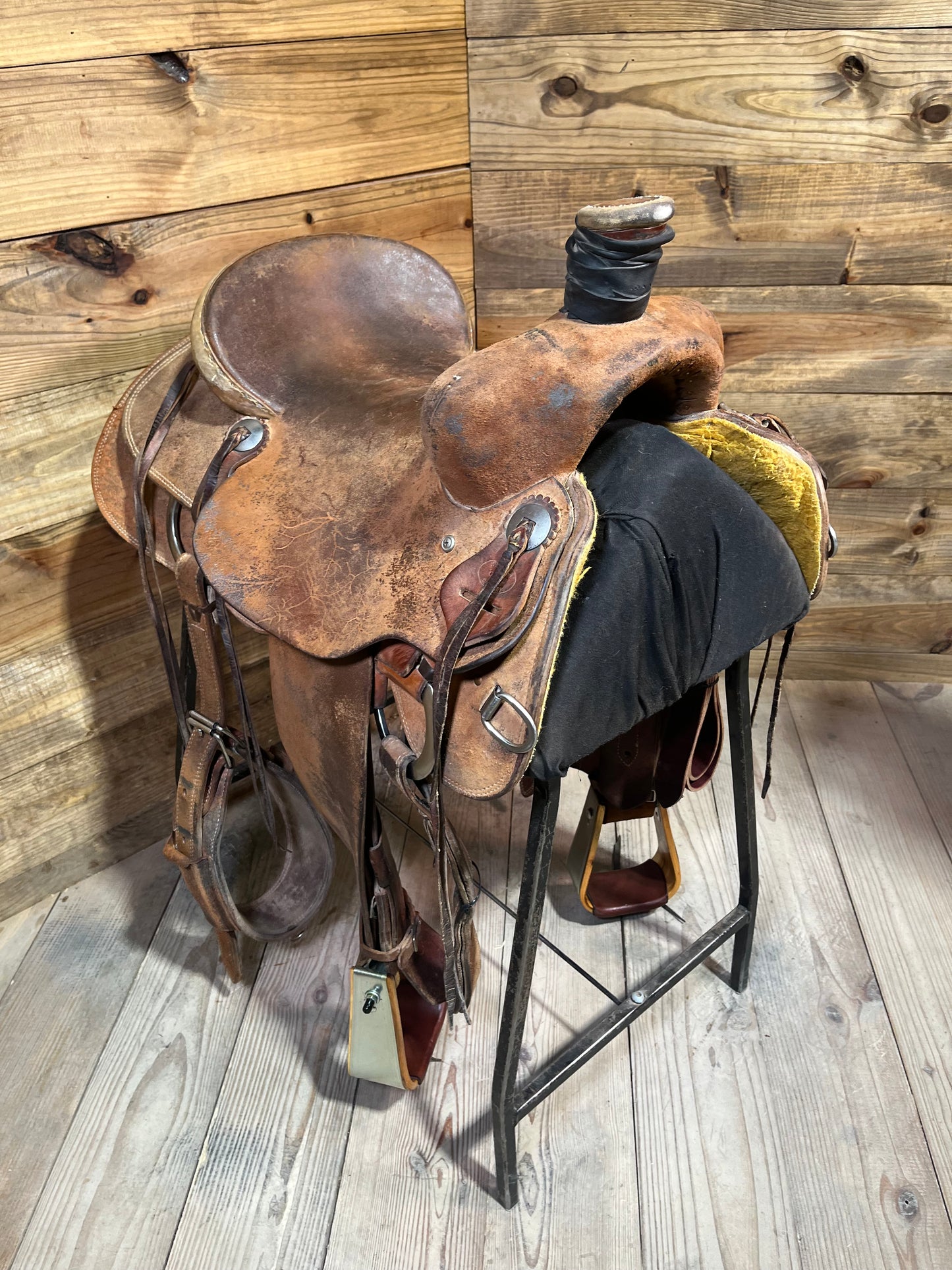 Henderson Ranch Roper ISUSED2224