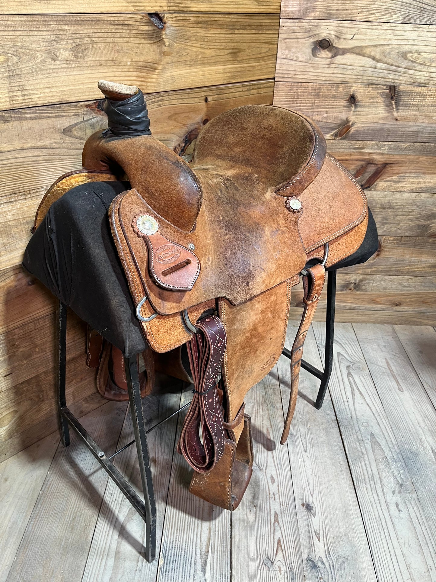 14” E & E Roping Saddle ISUSED2237