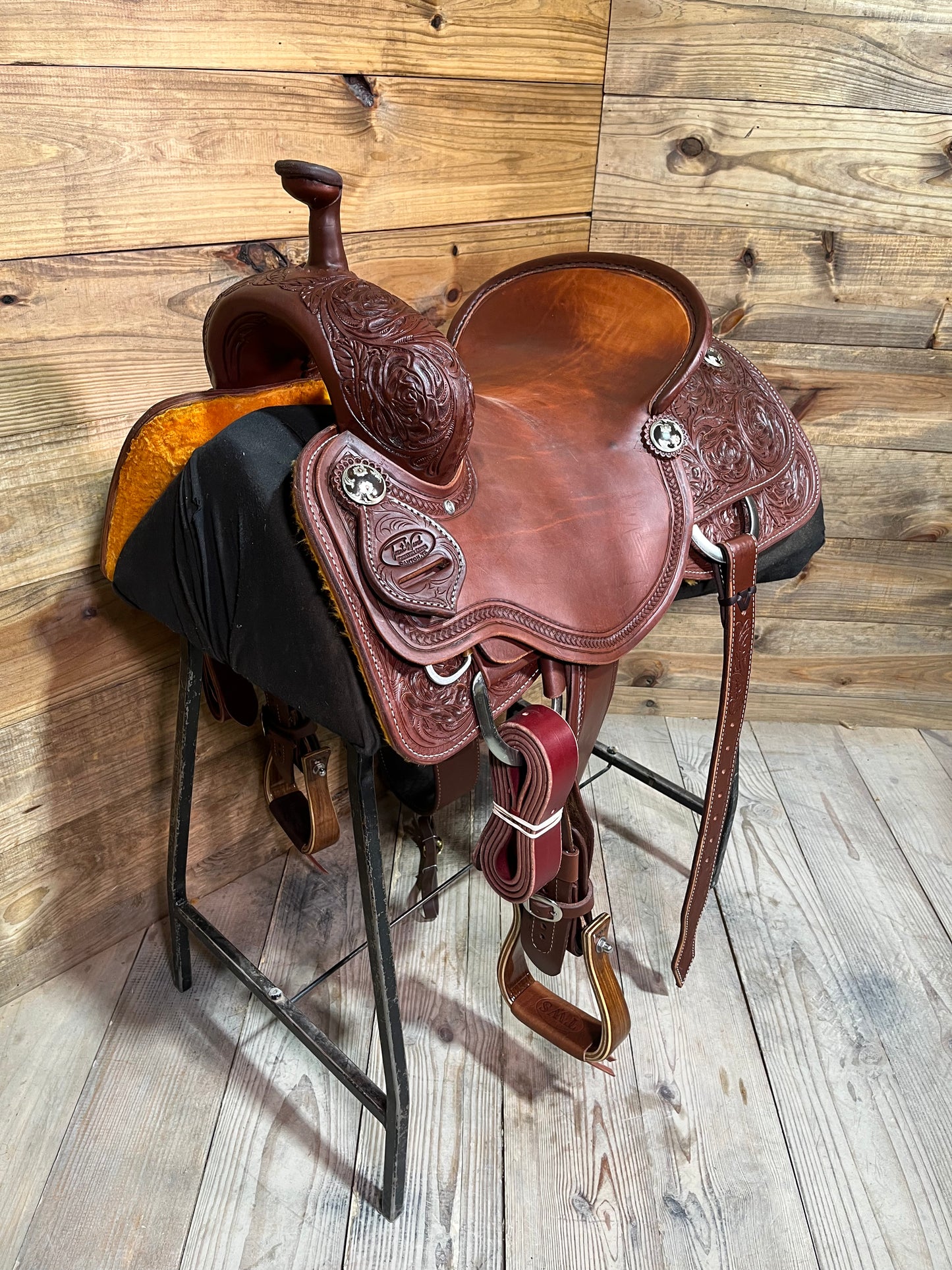 16" Trent Ward Signature BW Ranch Cutter ISRC438-26