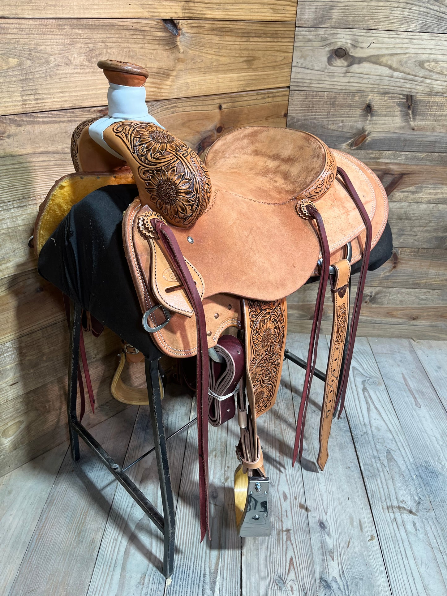 15 3/4” Cowboy Custom Ranch Roper ISCC024