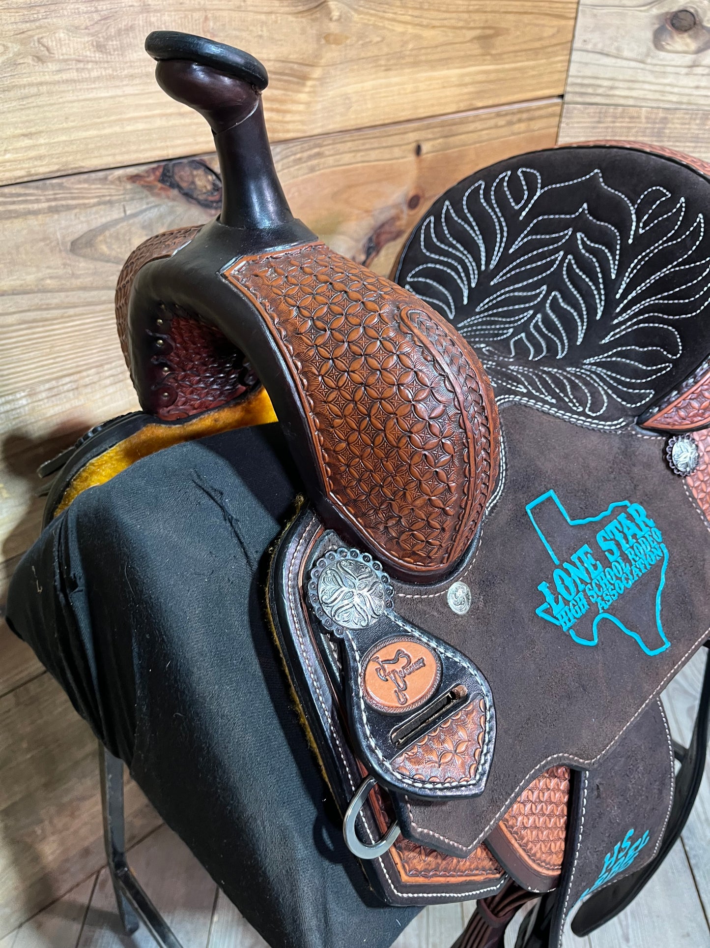 13 3/4” JY Barrel Saddle ISUSED2262