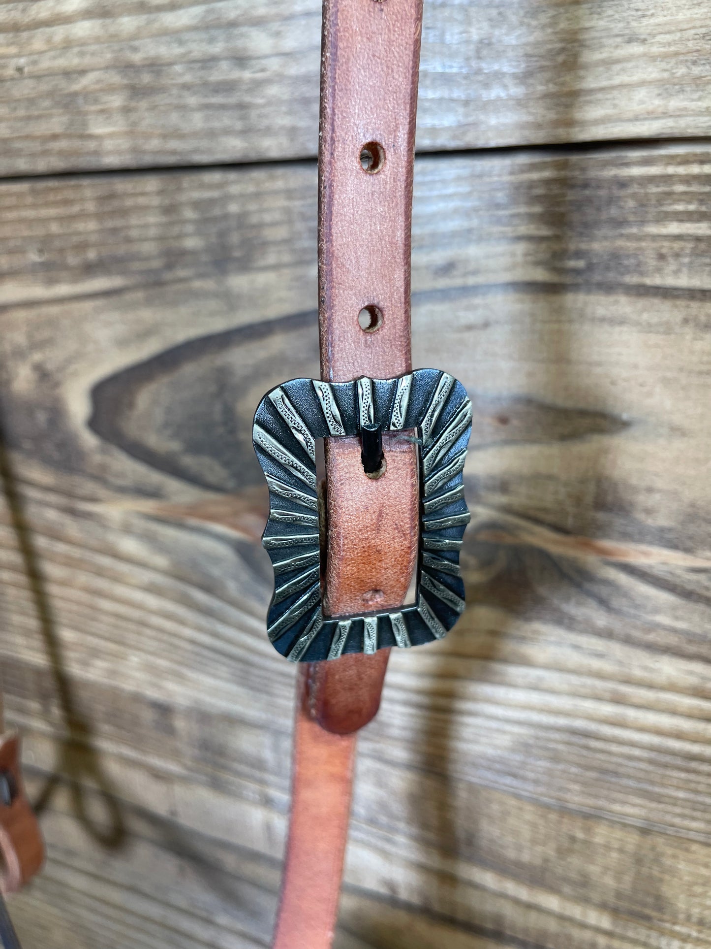 H1075 5/8" Split- Ear w/ Antique Sunshine Buckle