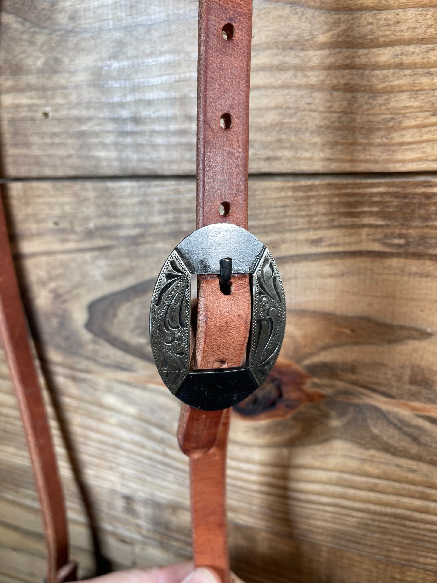 H1075 5/8" Split Ear w/ Custom Oval Silver Metal Work Buckle