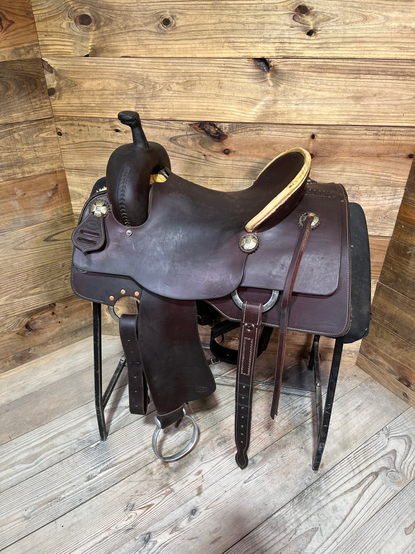 15” South Texas Tack Ranch Cutter ISUSED2267