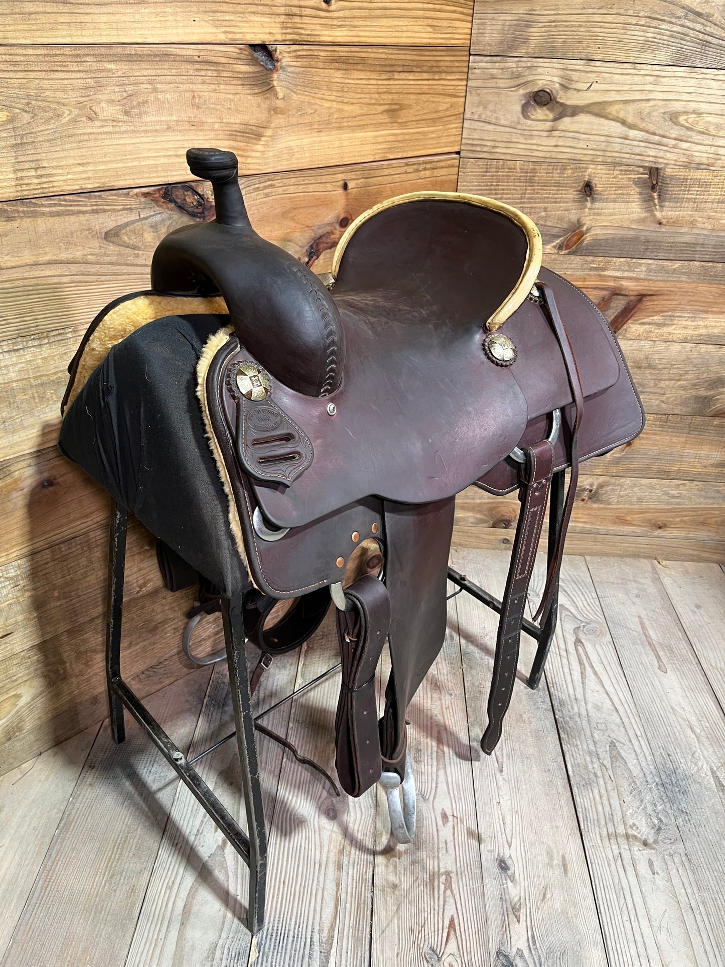 15” South Texas Tack Ranch Cutter ISUSED2267