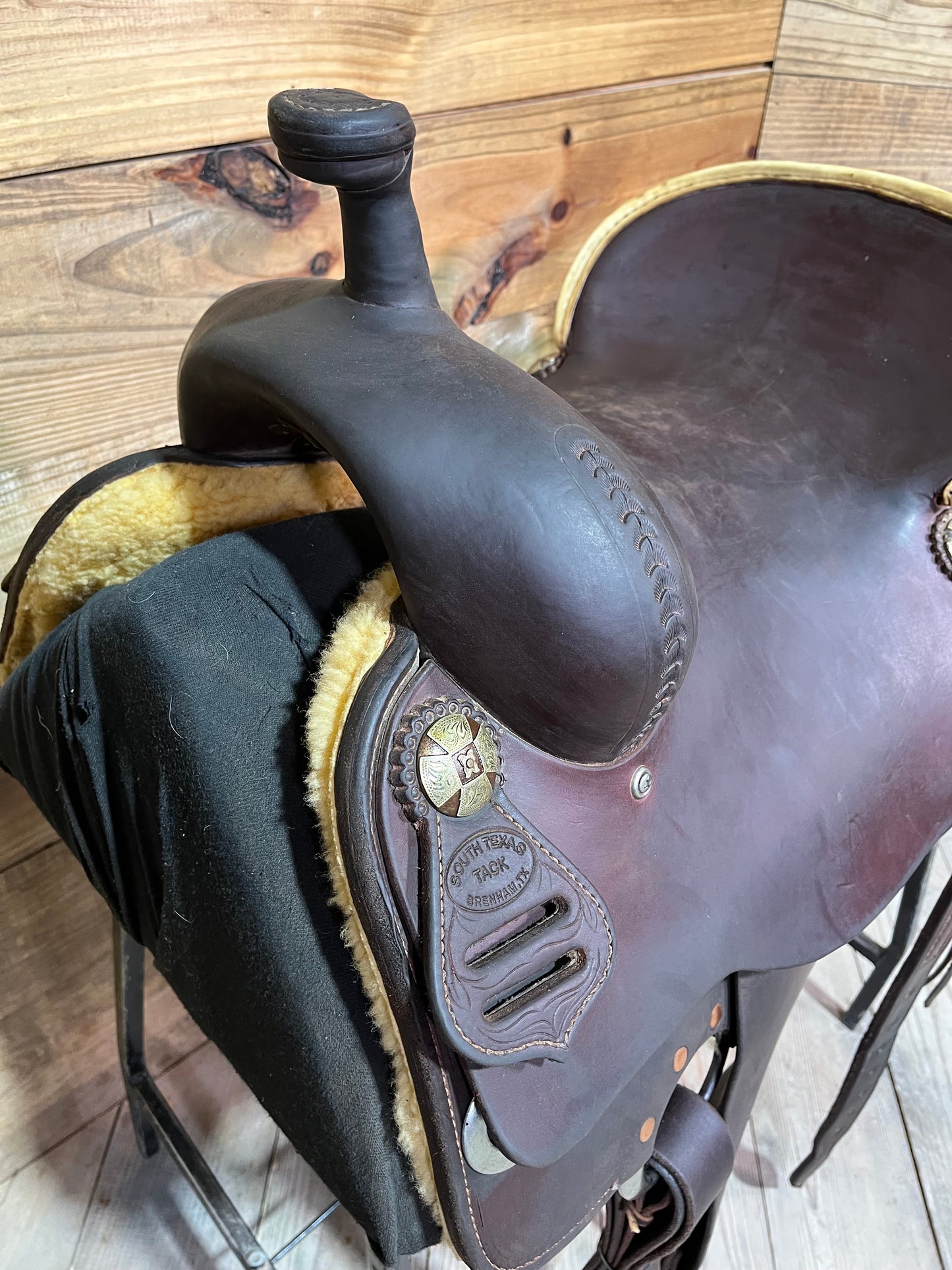15” South Texas Tack Ranch Cutter ISUSED2267