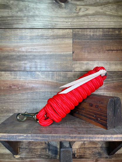 5/8″ Cowboy Lead w/  Bolt Snap Red