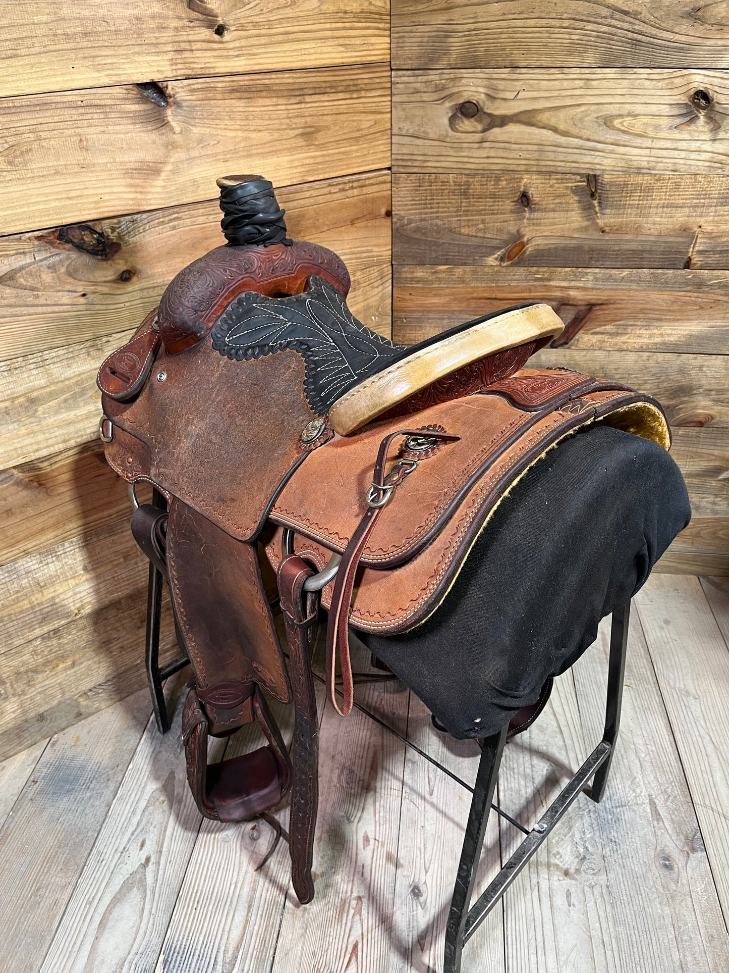 15” Trent Ward Platinum Roper ISUSED2269