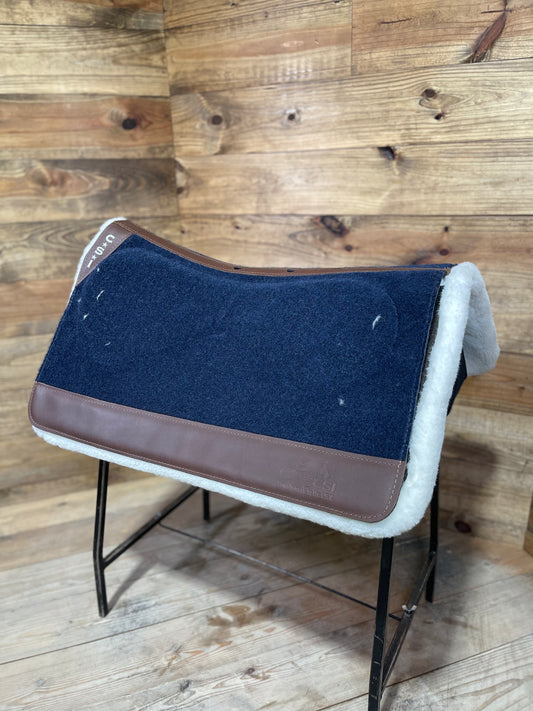 33 CSI Navy Medium Standard Western Cut Saddle Pad