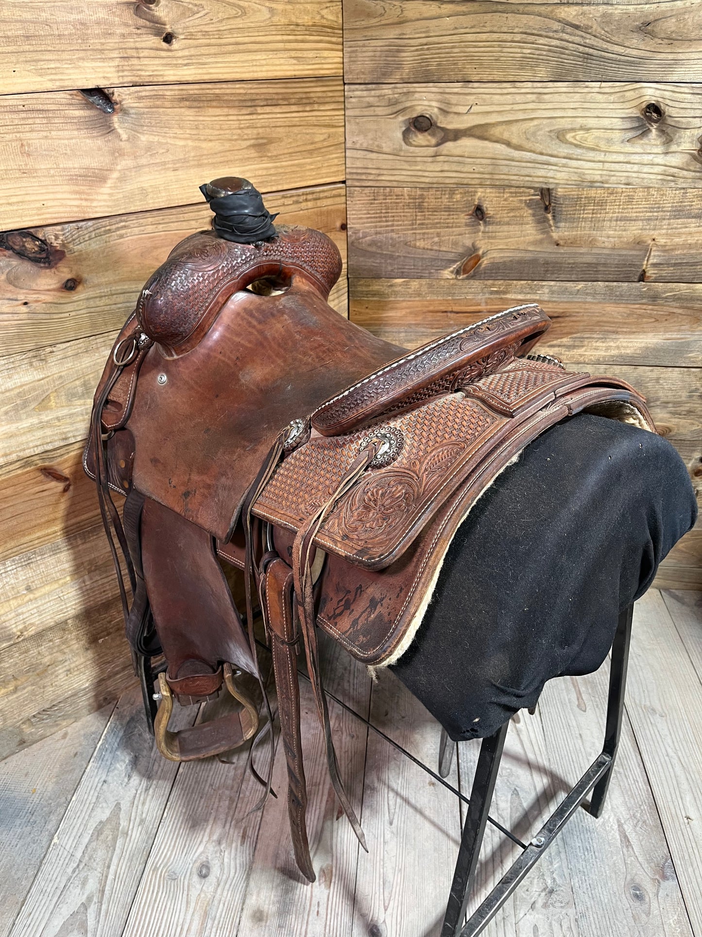 15” Trent Ward Ranch Roper ISUSED2300