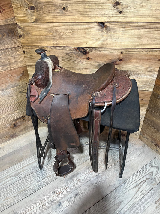 15 1/2” CowPuncher Ranch Saddle ISUSED2308