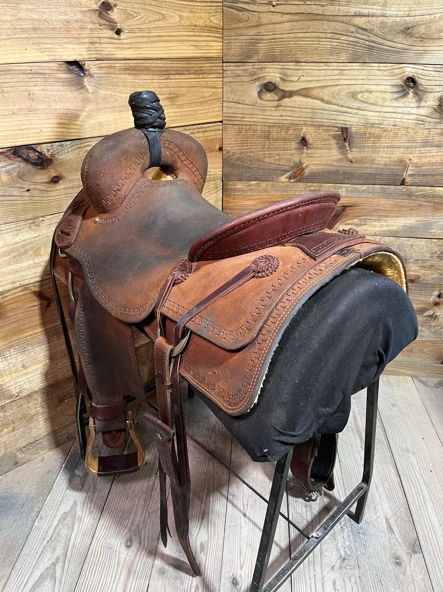 16 1/2” Todd Jays Ranch Cutter ISUSED2316