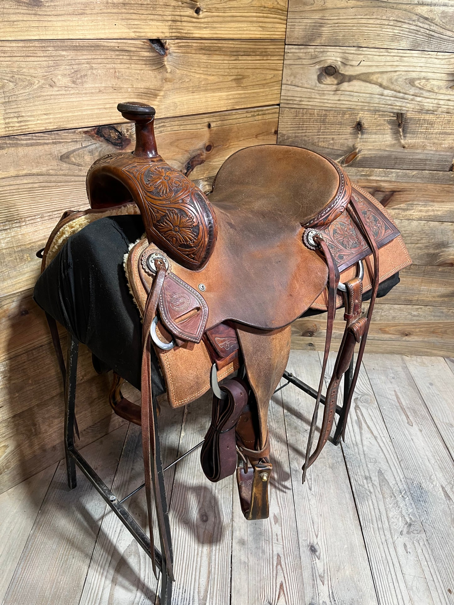 16” Don Rich Ranch Cutter ISUSED2318