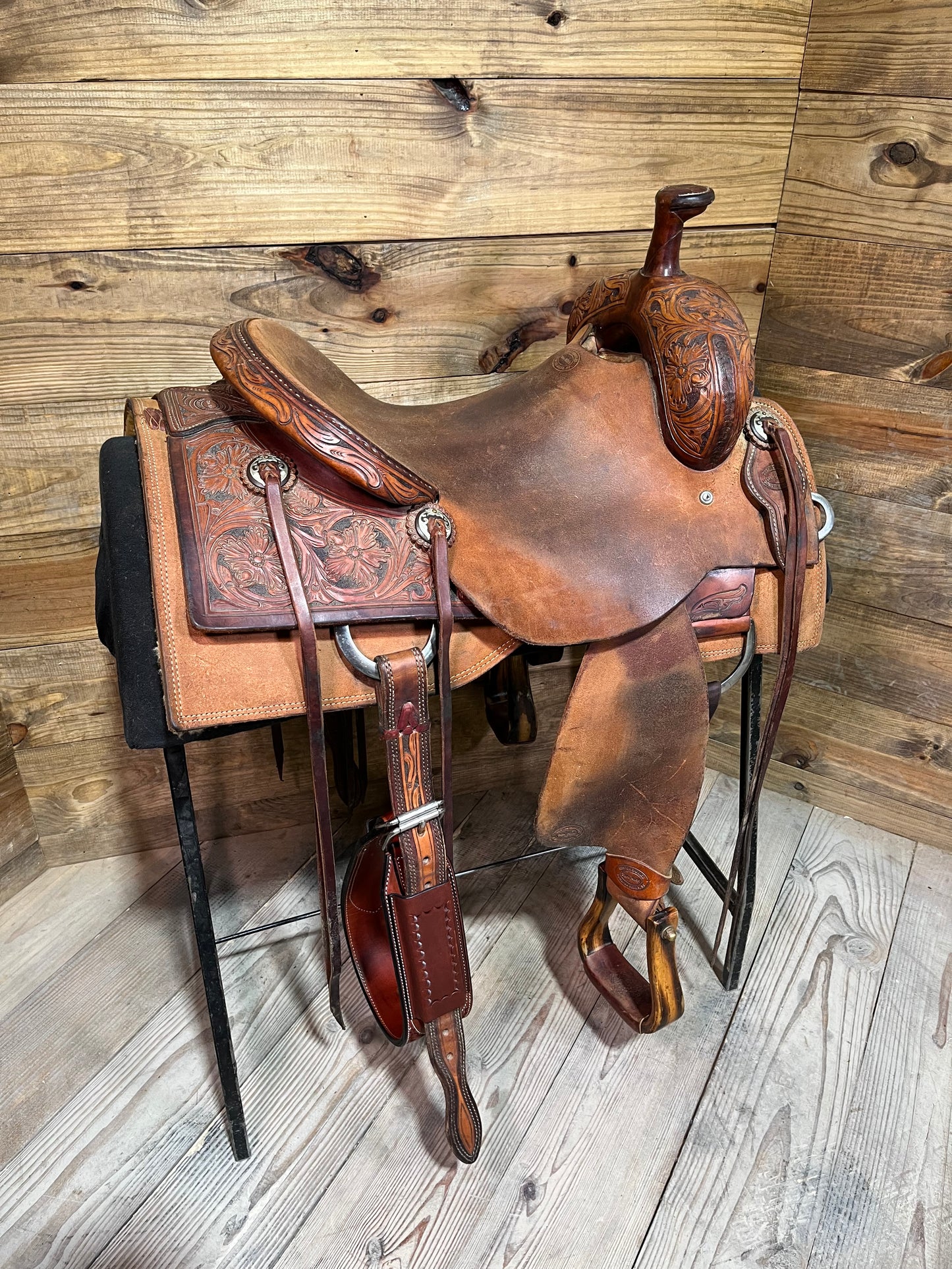 16” Don Rich Ranch Cutter ISUSED2318