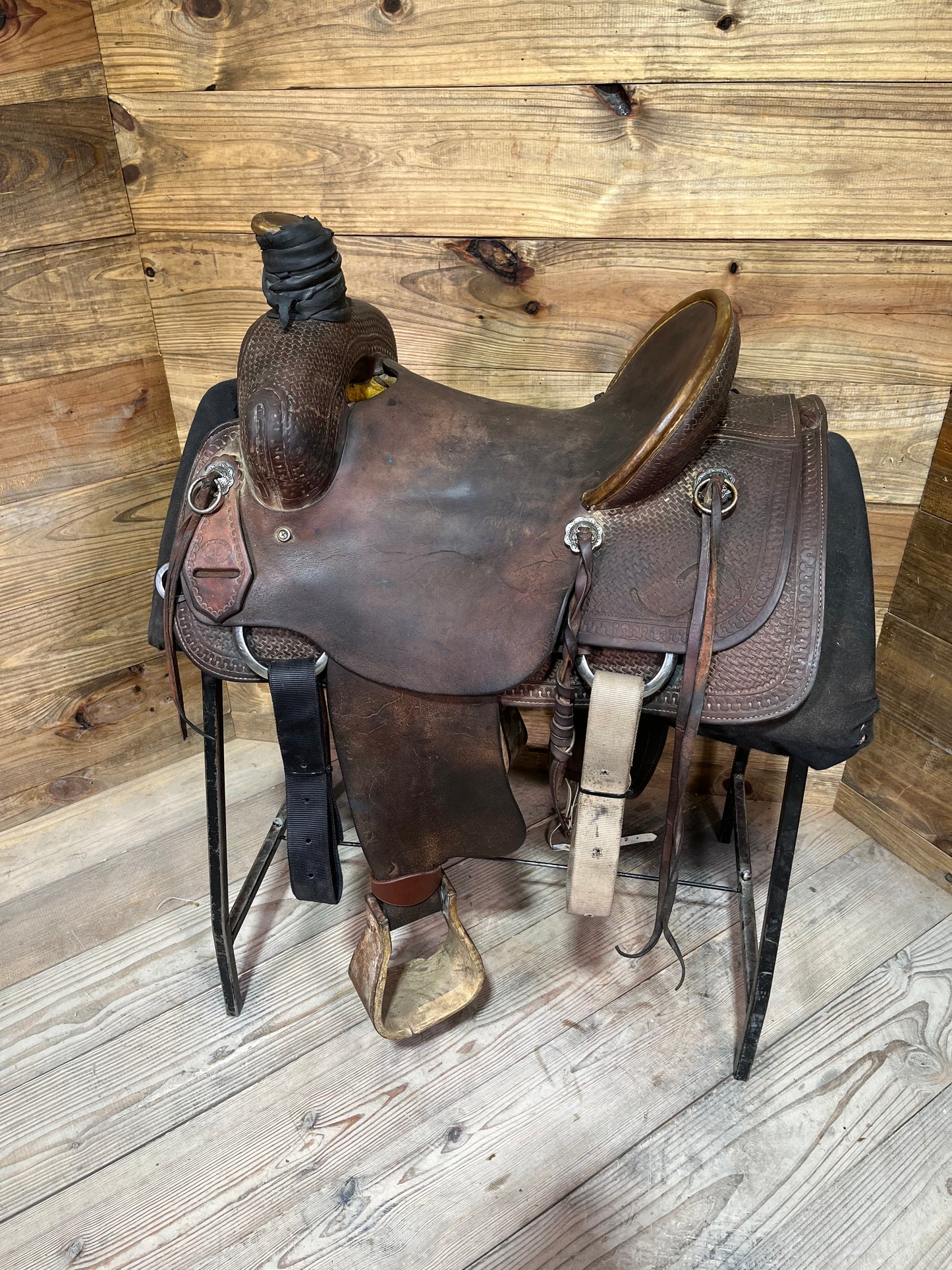 15” STAT Ranch Saddle ISUSED2328
