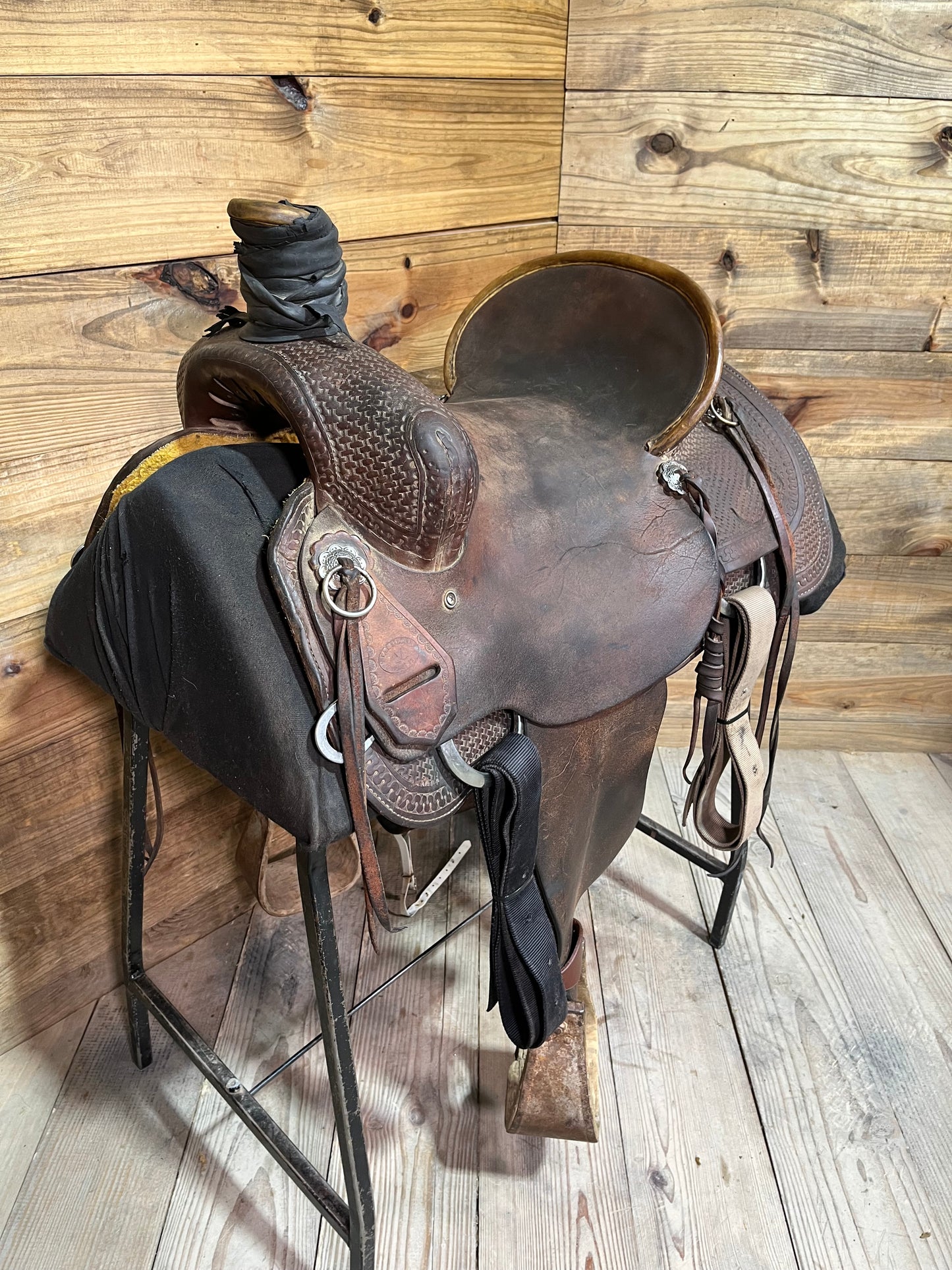 15” STAT Ranch Saddle ISUSED2328