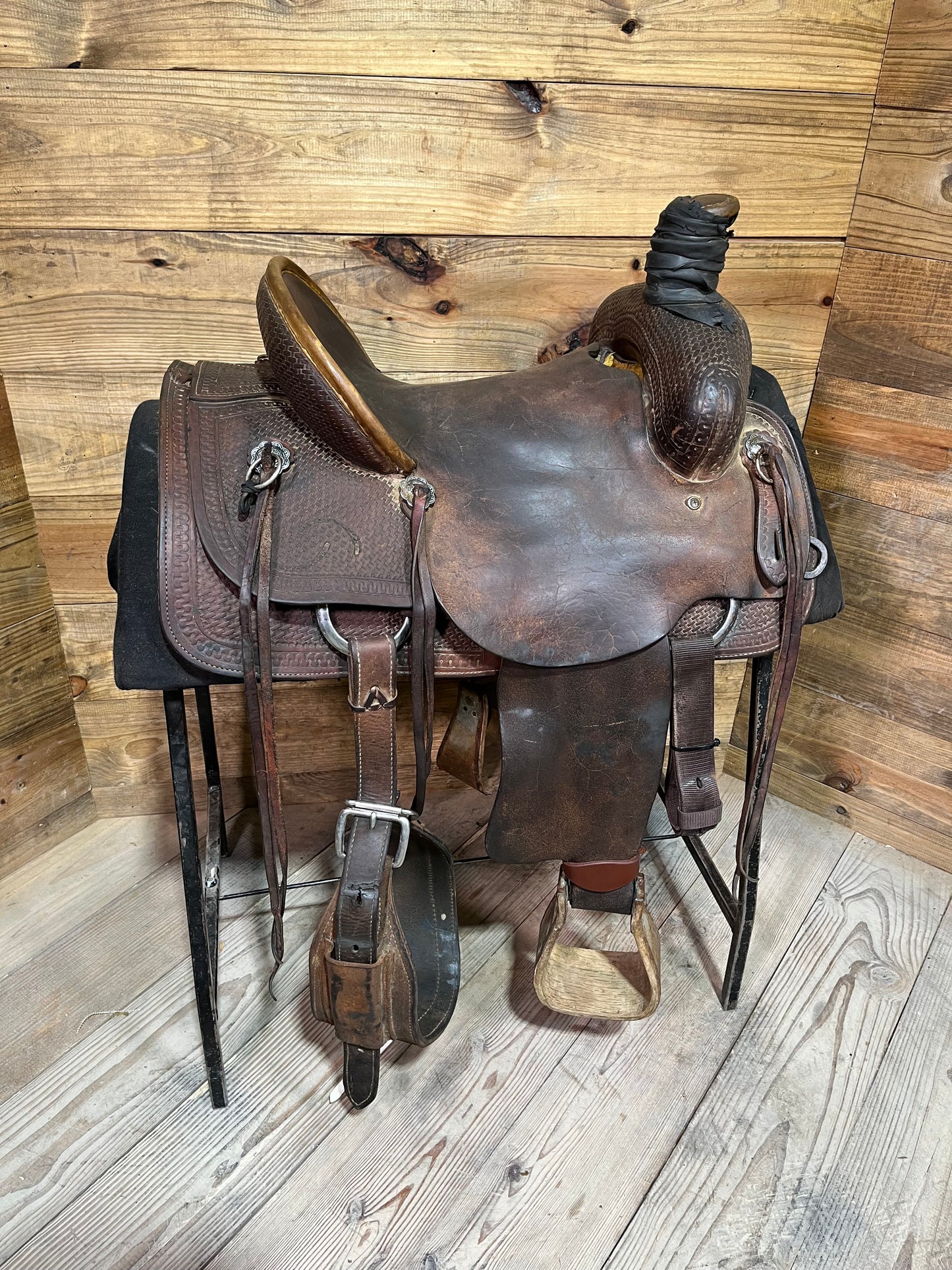 15” STAT Ranch Saddle ISUSED2328