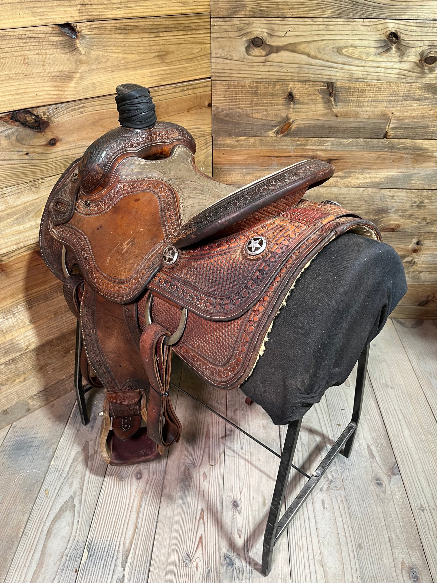 14 1/2” No Stamp Handmade Roper ISUSED2330
